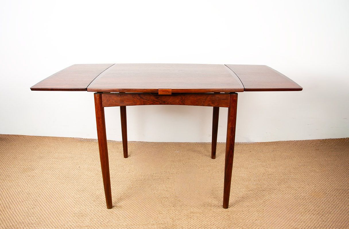 Table danoise extensible et réversible pour jeux ou repas en palissandre et feutre, par Carlo Jensen pour Hundevad & Co, 1960.