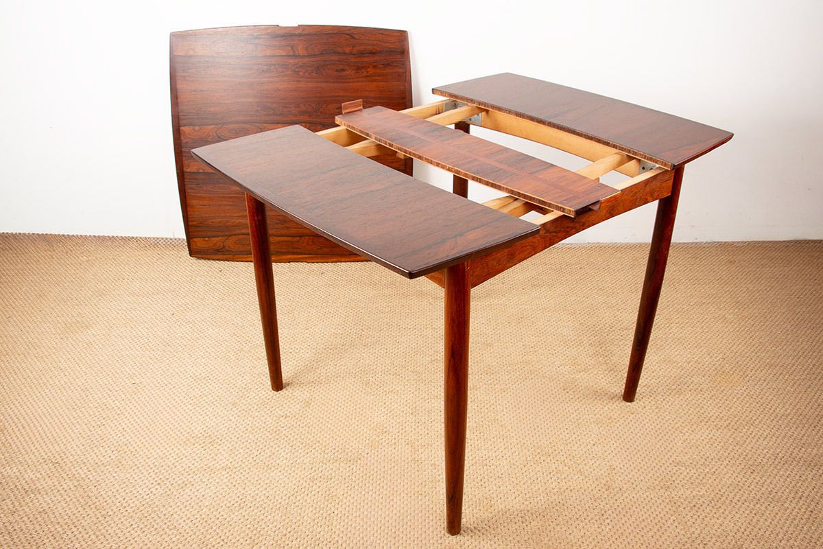 Table danoise extensible et réversible pour jeux ou repas en palissandre et feutre, par Carlo Jensen pour Hundevad & Co, 1960. photo vinterior