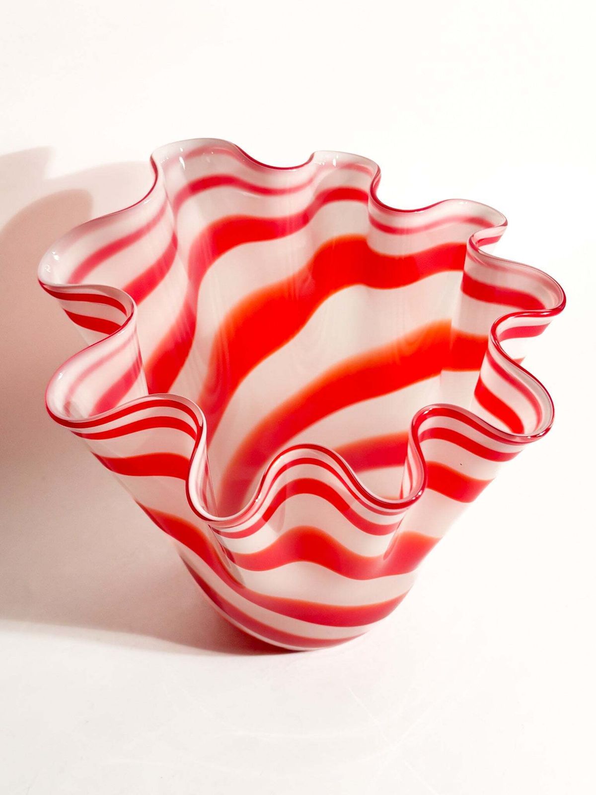 1980s White And Red Murano Glass Handkerchief Vase photo Home Decor
