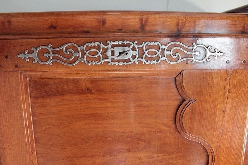 Cabinet Vendéen Louis XV Cherry 19th photo 4028.33