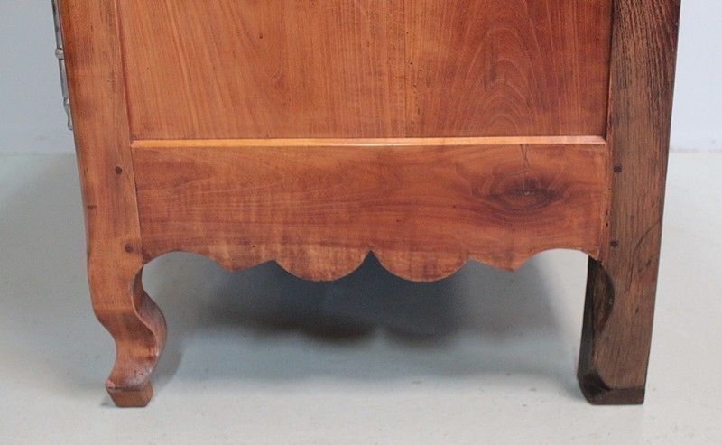 Furniture Cabinet Vendéen Louis XV Cherry 19th photo