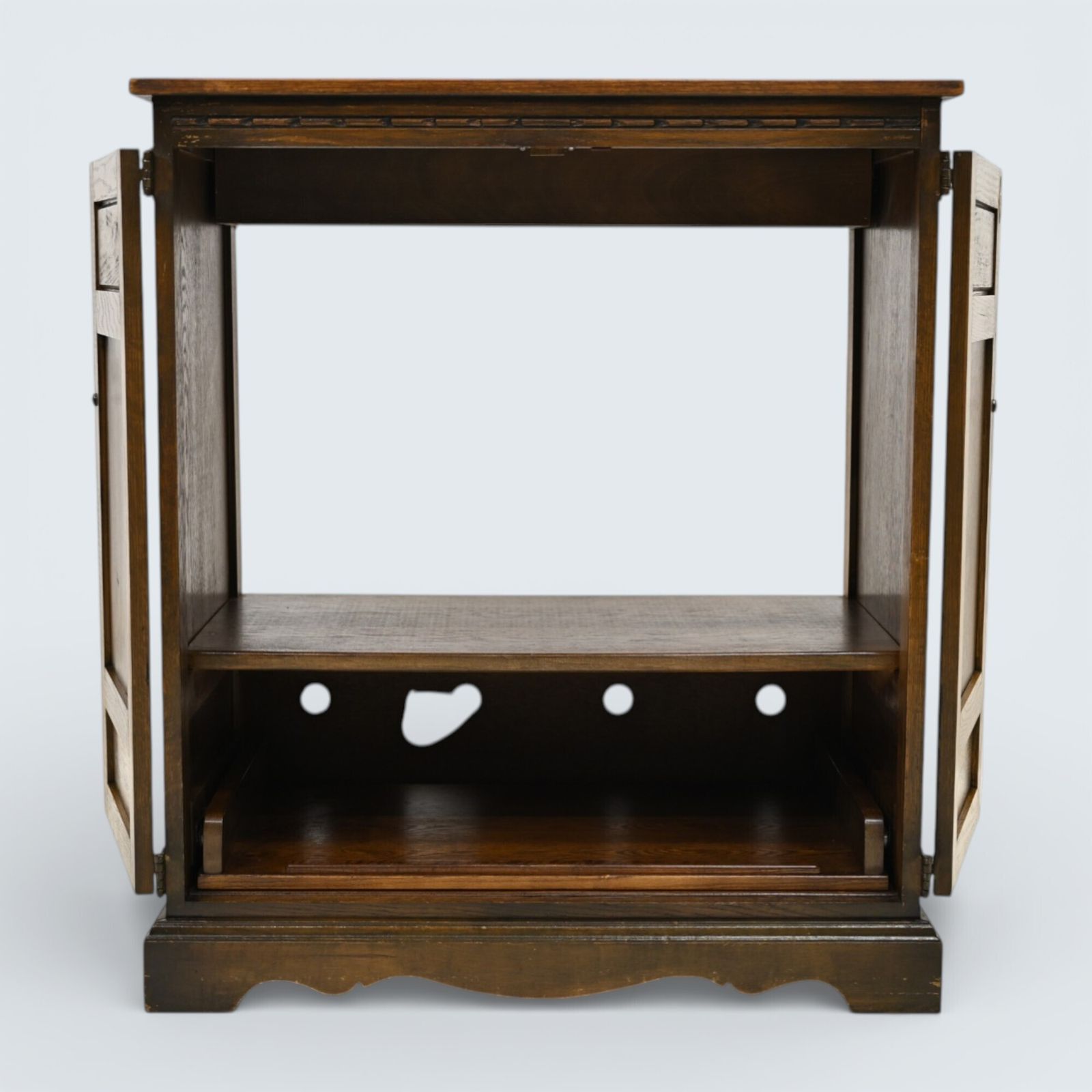 photo for sale Old Charm Oak Tv Video Cabinet Light Oak Gold Diamond Free Uk Delivery*