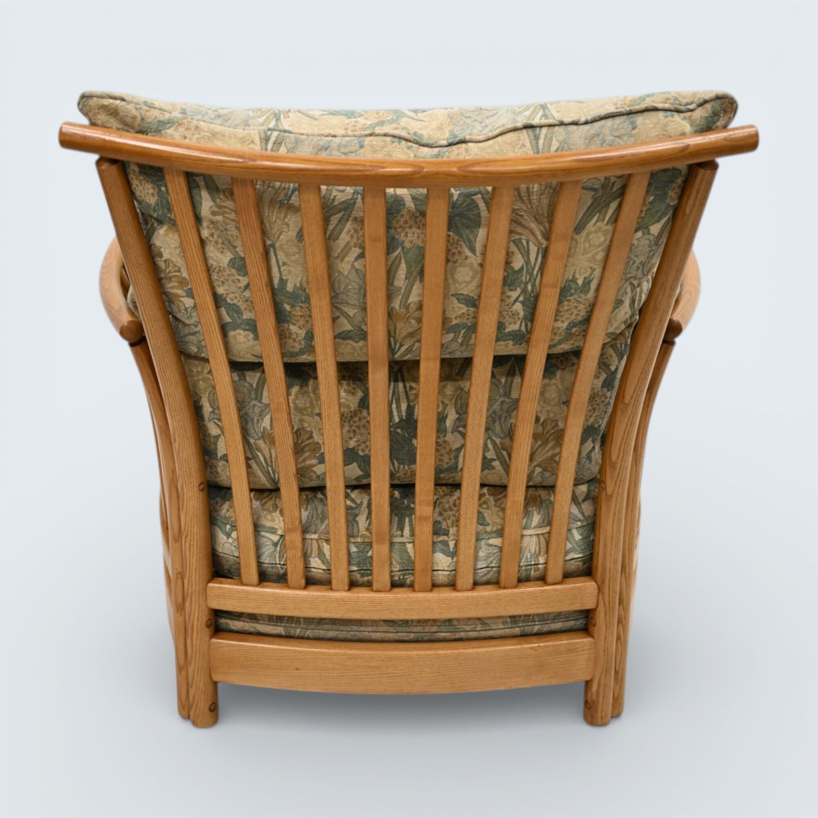 Ercol Renaissance Easy Chair Genuine Ercol Upholstery Light Finish Free Delivery photo 667.0