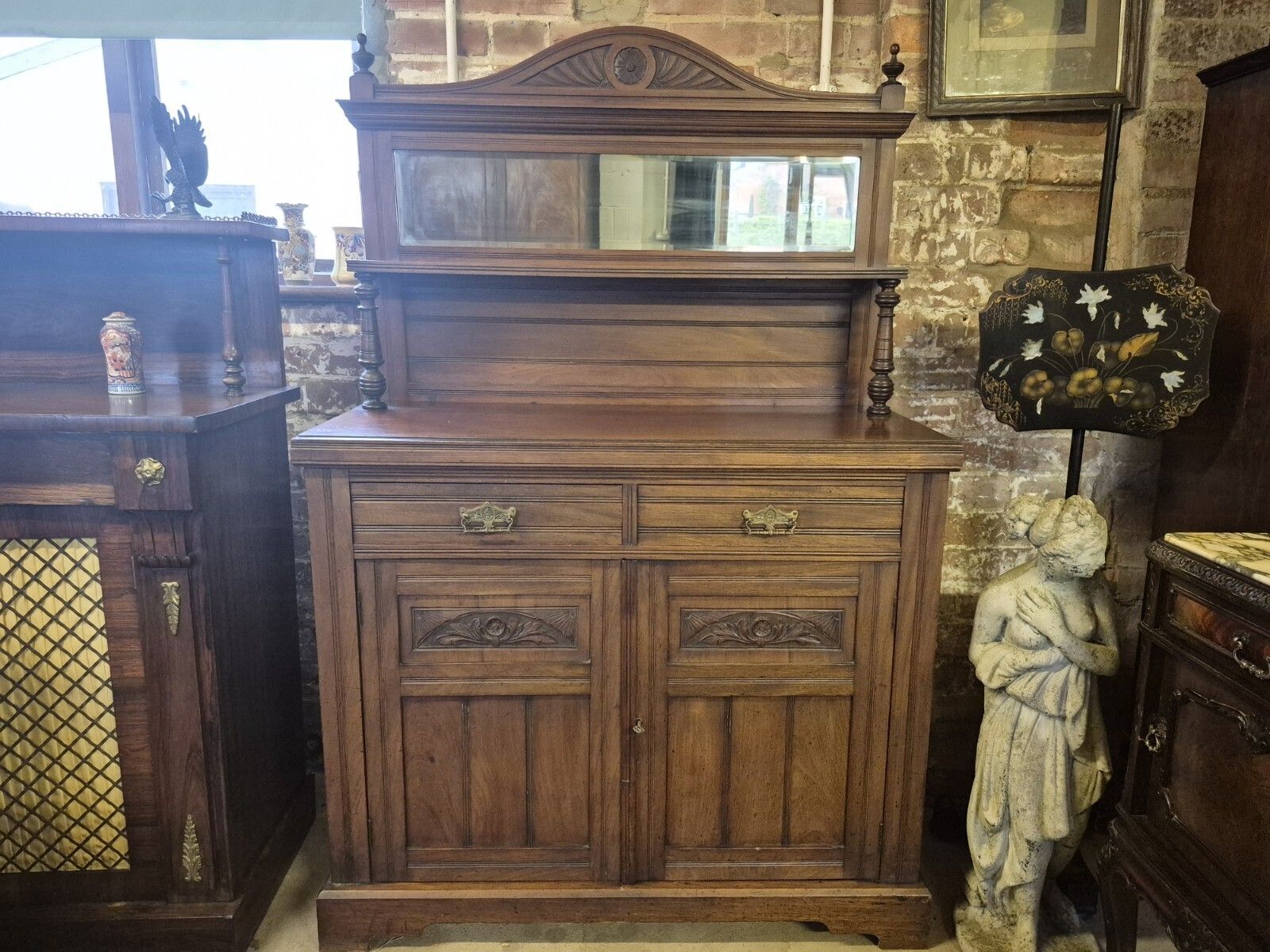 A Boho Character Victorian/Edwardian Mirror Back Mahogany Chiffonier Sideboard