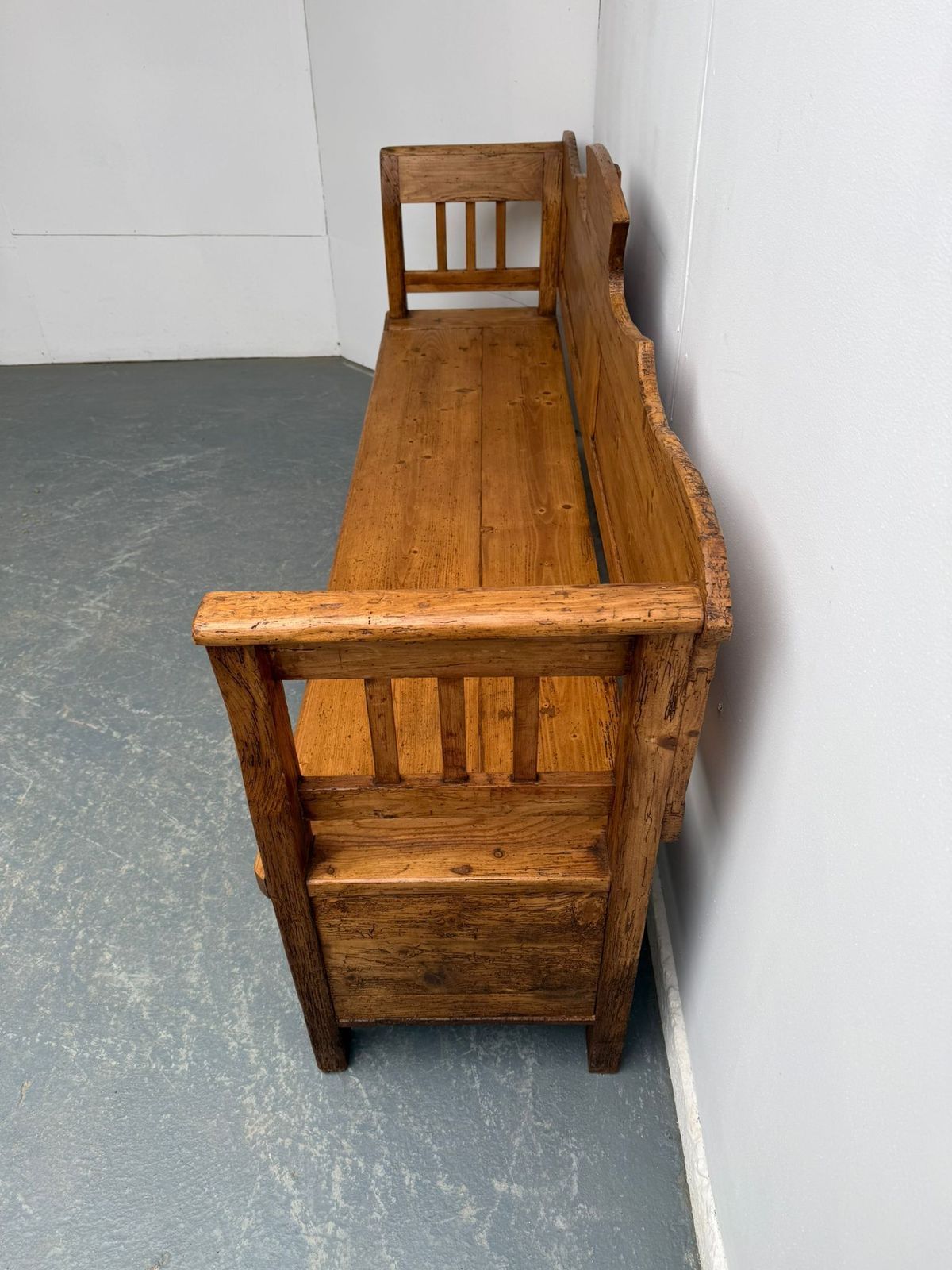 A Rare Georgian Country Primitive Hungarian Waxed 3 Seater Box Settle photo 795.0