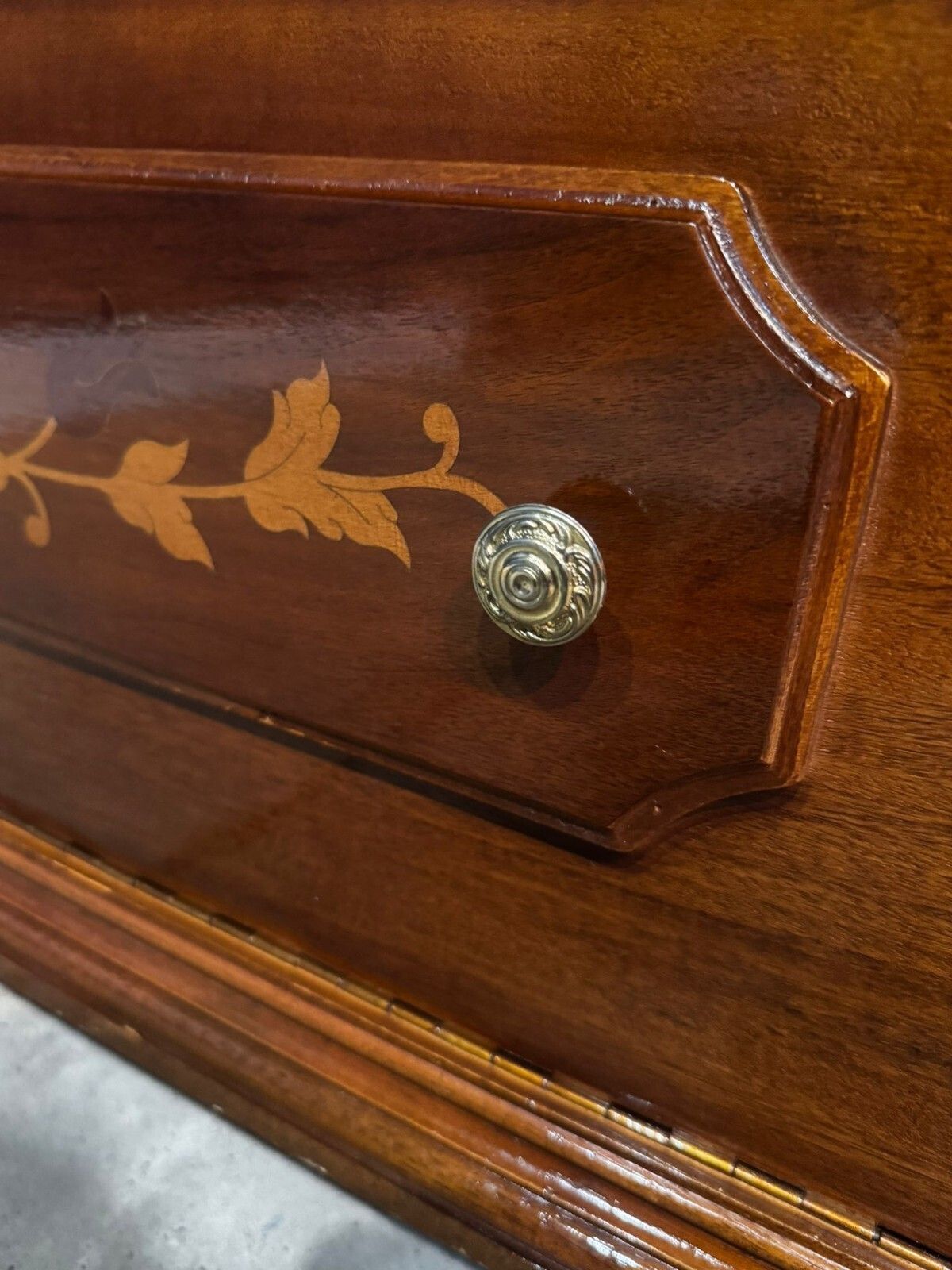 photo for sale Vintage Antique Style Tv Unit Stand Cabinet Drawers Low Drawer Chest Floral.