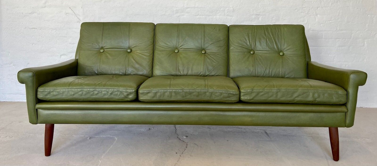 Vintage Danish  Retro Svend Skipper  3 Person Sofa In Olive Green  Leather photo furniture