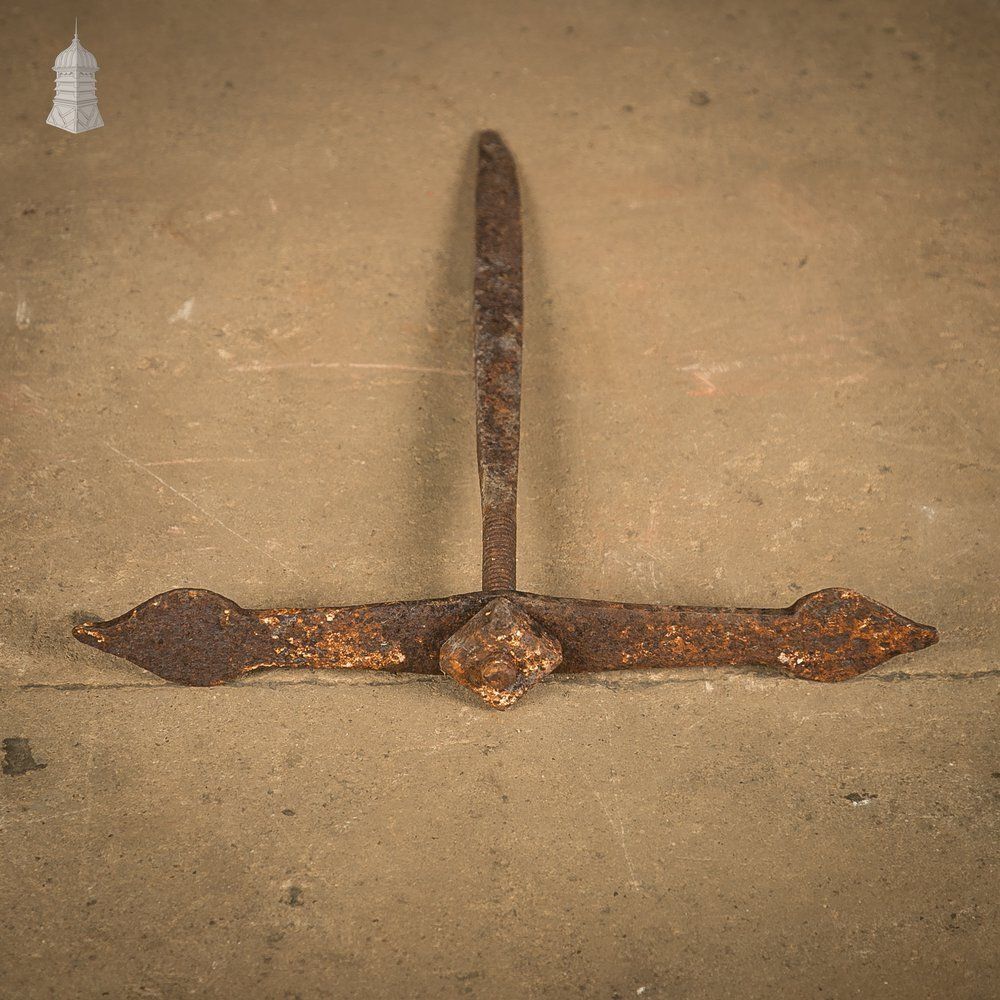 Spearhead Patress Plate And Fixing Arm. photo 123.0