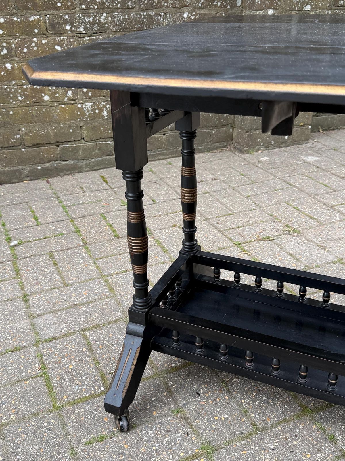 photo vinterior Vintage Chinoiserie Oriental Style Drop Leaf Table, Early 20th Century Ebonised Folding Side Table, Victorian Style On Castors