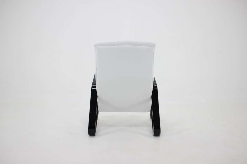 photo furniture 1950s Eero Saarinen Grasshopper Chair And Stool For Knoll