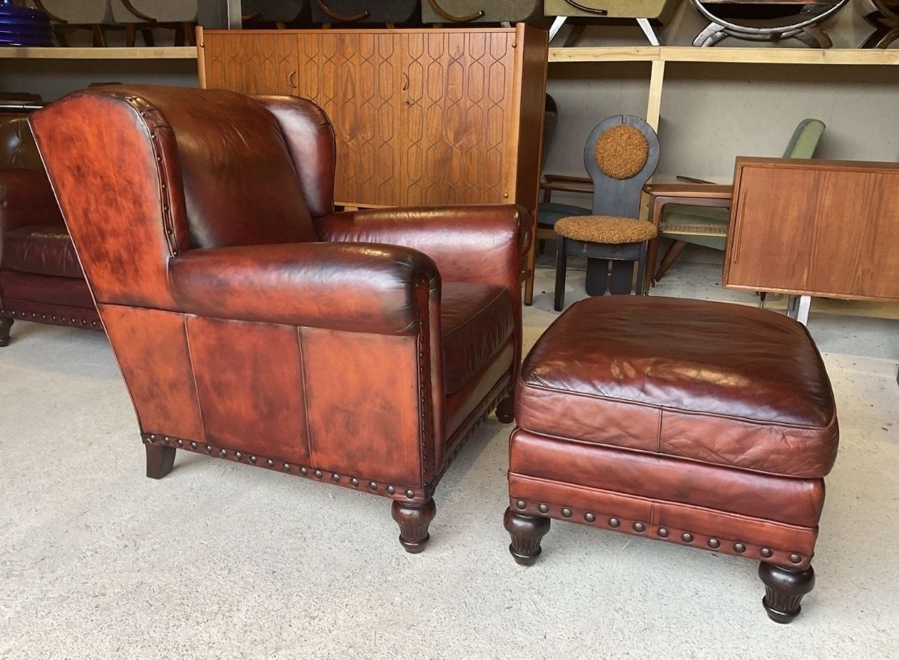 Furniture Wesley Hall Armchairs With Ottoman, Antique Farmhouse Style photo