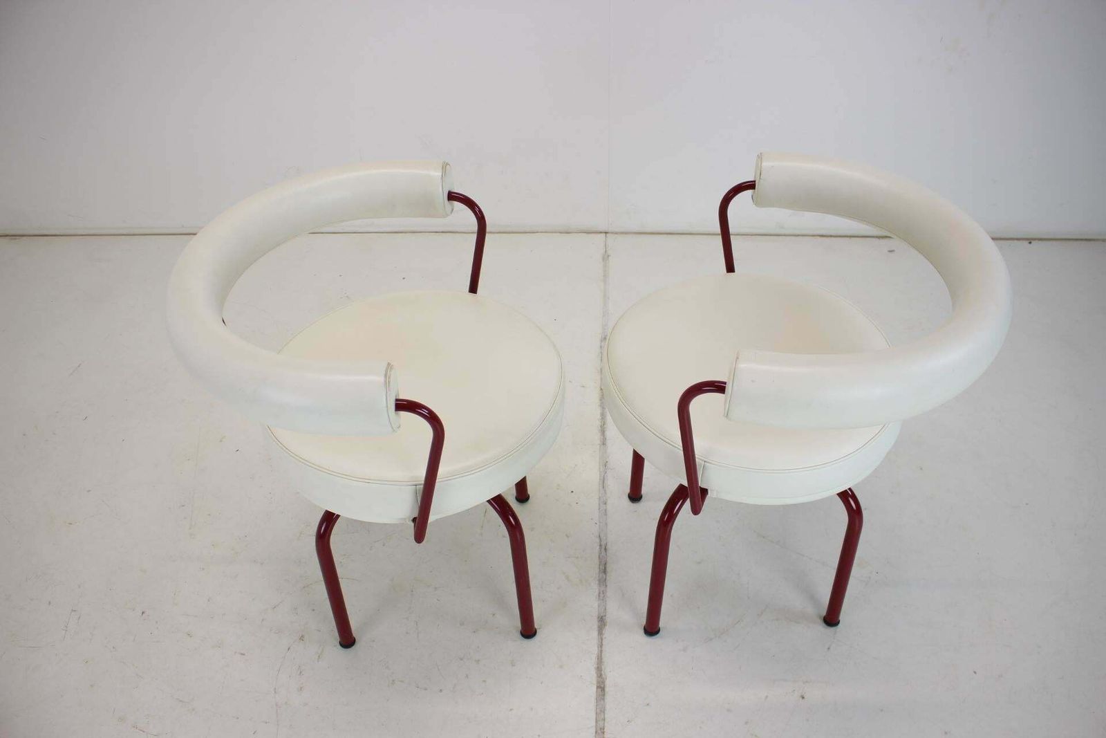 photo vinterior Leather Cassina Swivel Arm Chair Lc7 By Le Corbusier, Perriand & Jeanneret