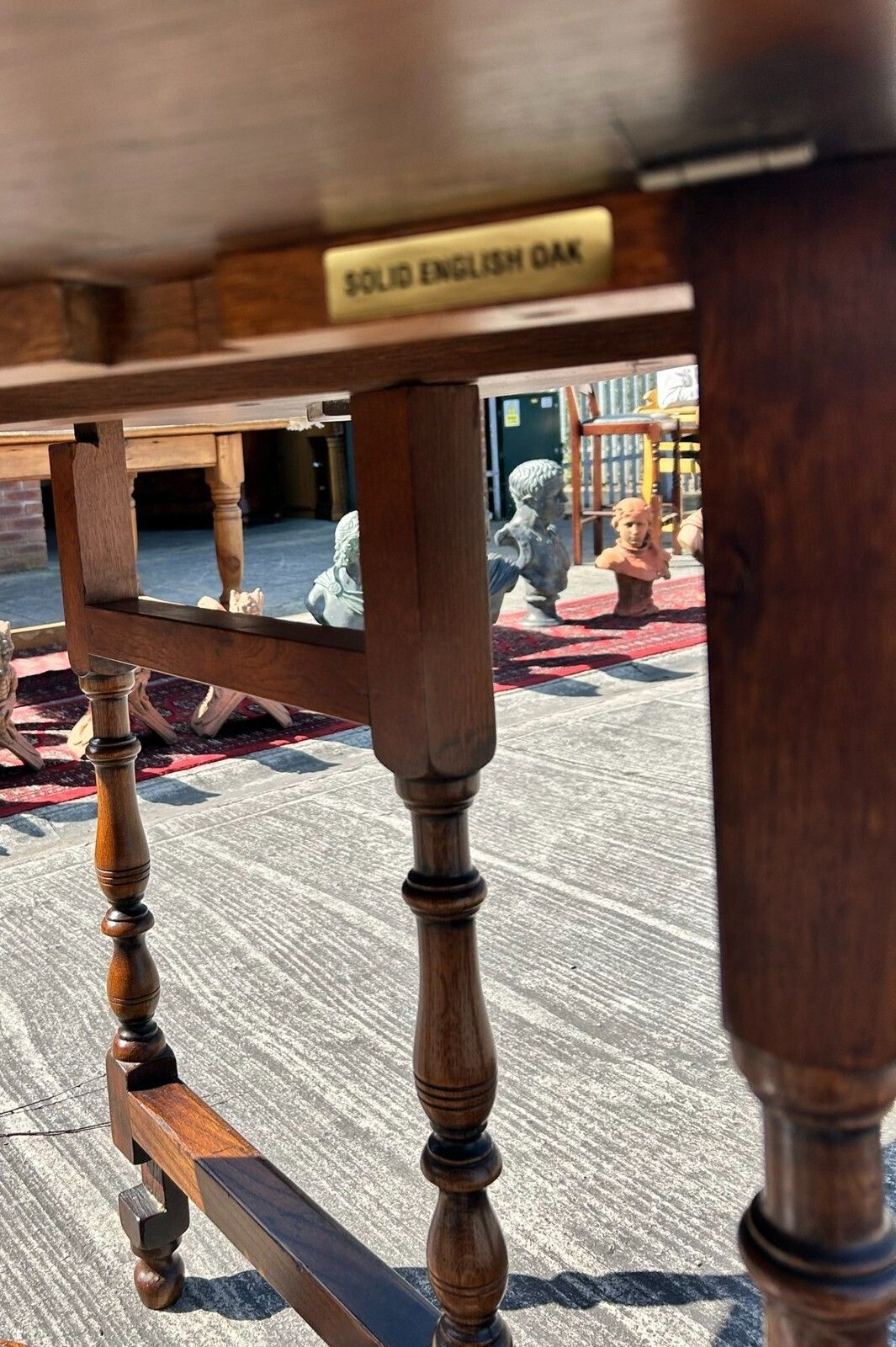 photo buy English Oak Chingford Titchmarsh & Goodwin Style Gateleg Dropleaf Dining Table