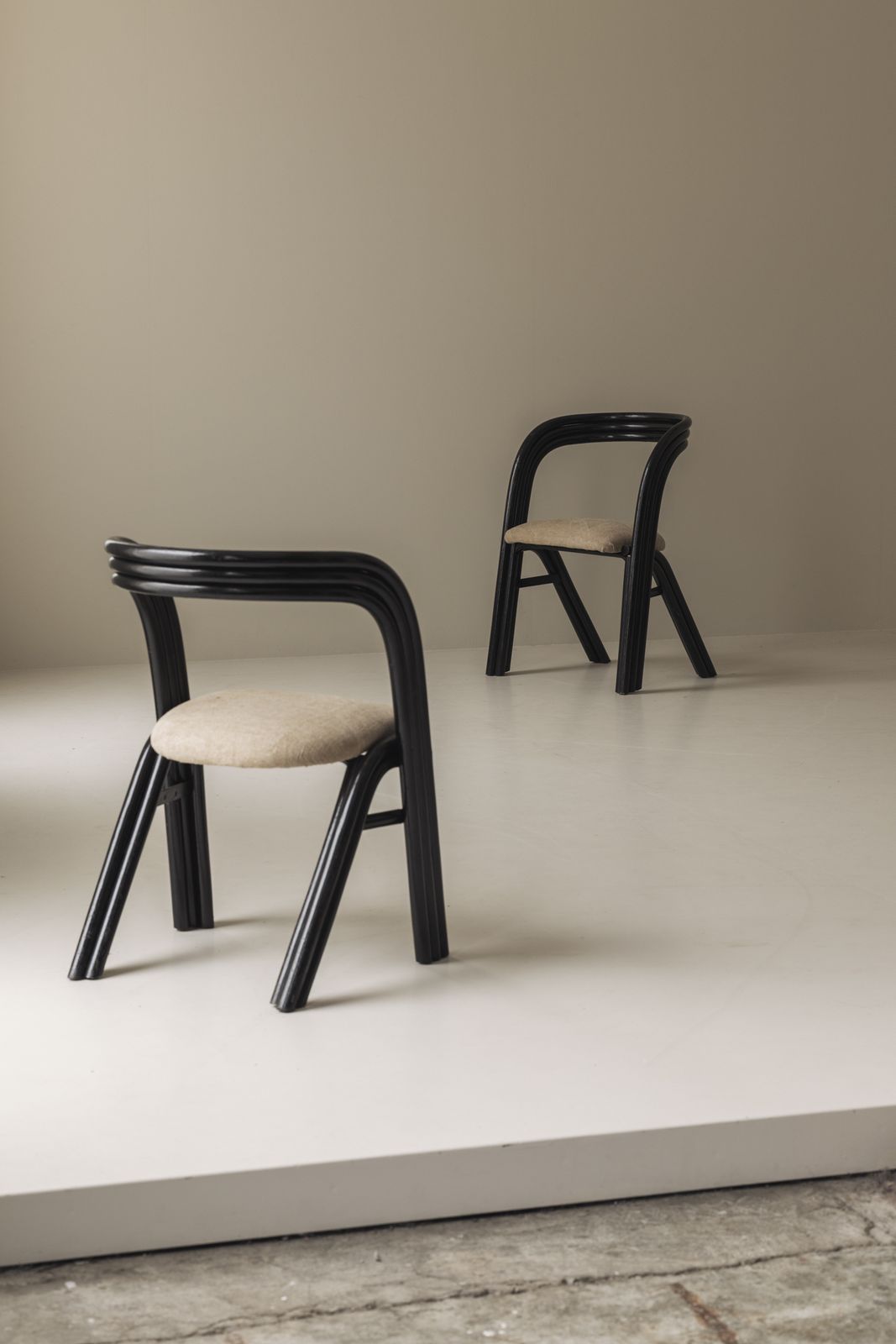 photo furniture Set Of Four Sculptural Dining Chairs By Axel Enthoven For Rohé Design, 1980s