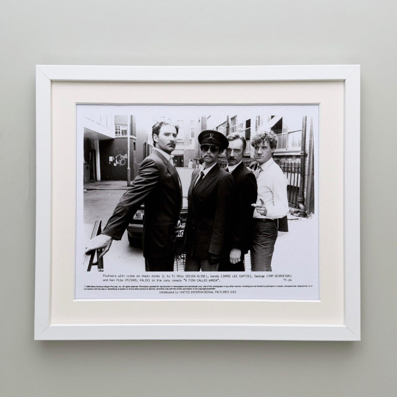 Photo de presse « A Fish Called Wanda » 1988, encadrée photo Art