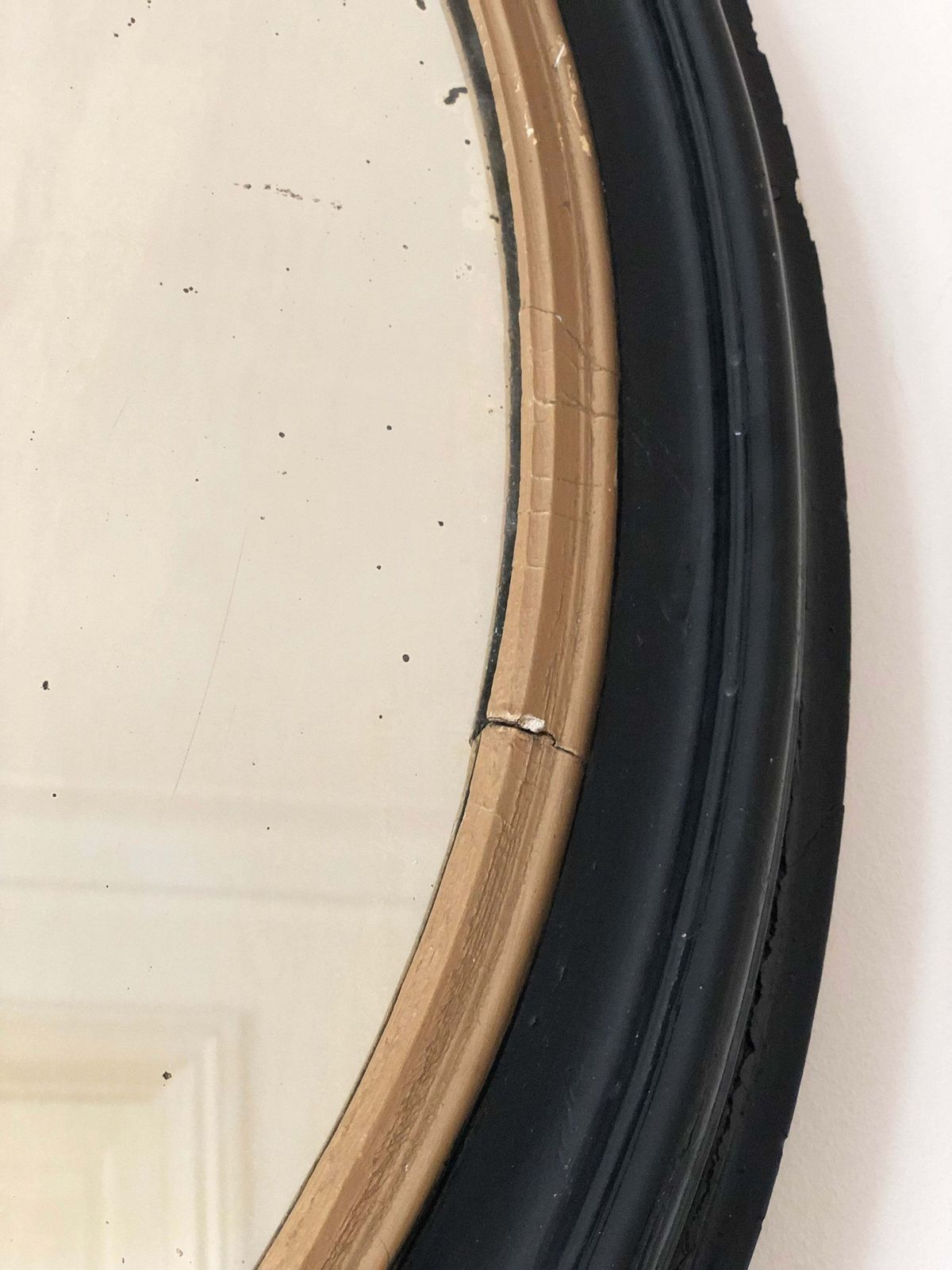 Large Antique French Louis Philippe Oval Mirror – Black And Gold, Late 19th Century photo vinterior