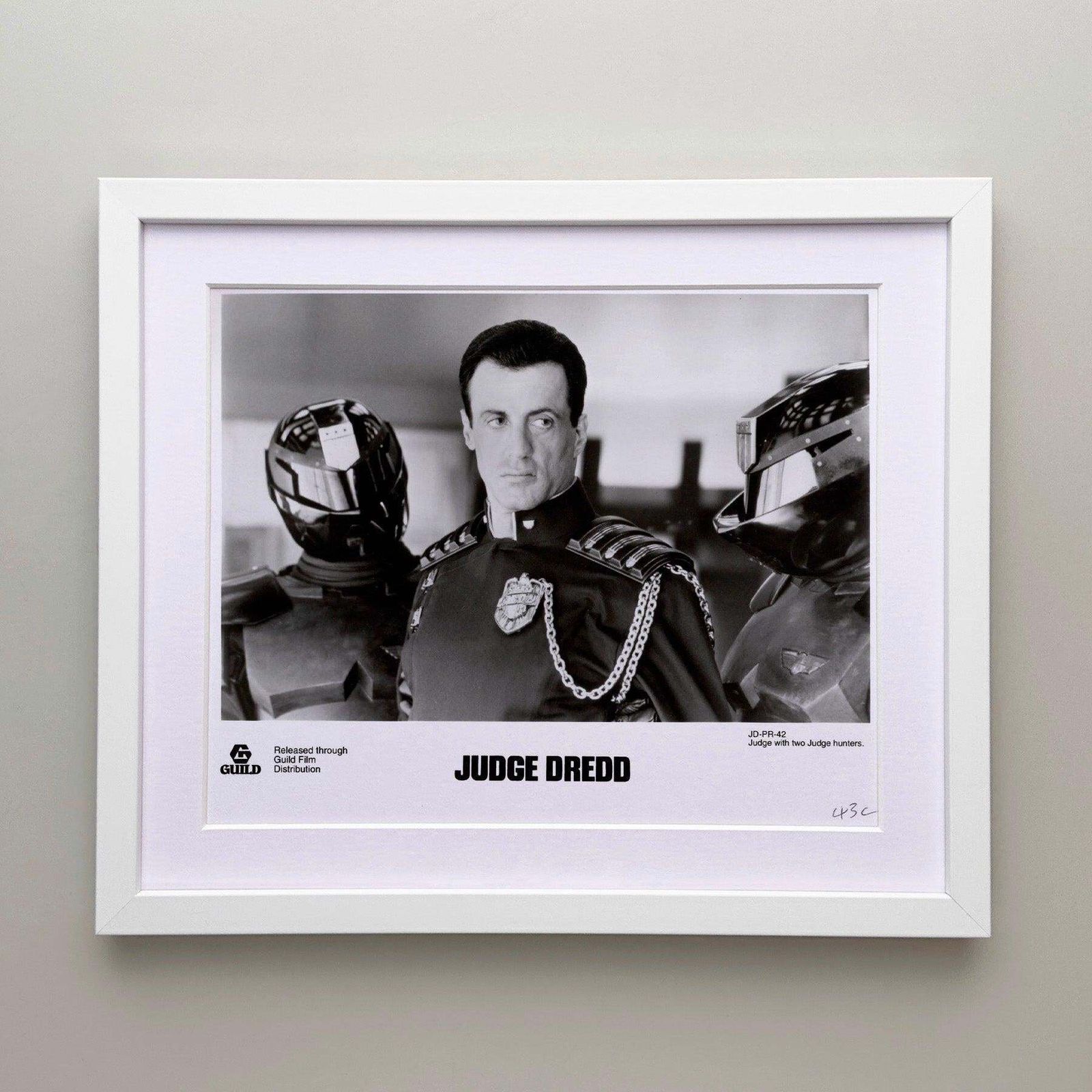 Judge Dredd 1995 Publiciteitsfoto Film Movie Press Still Ingelijst photo for sale