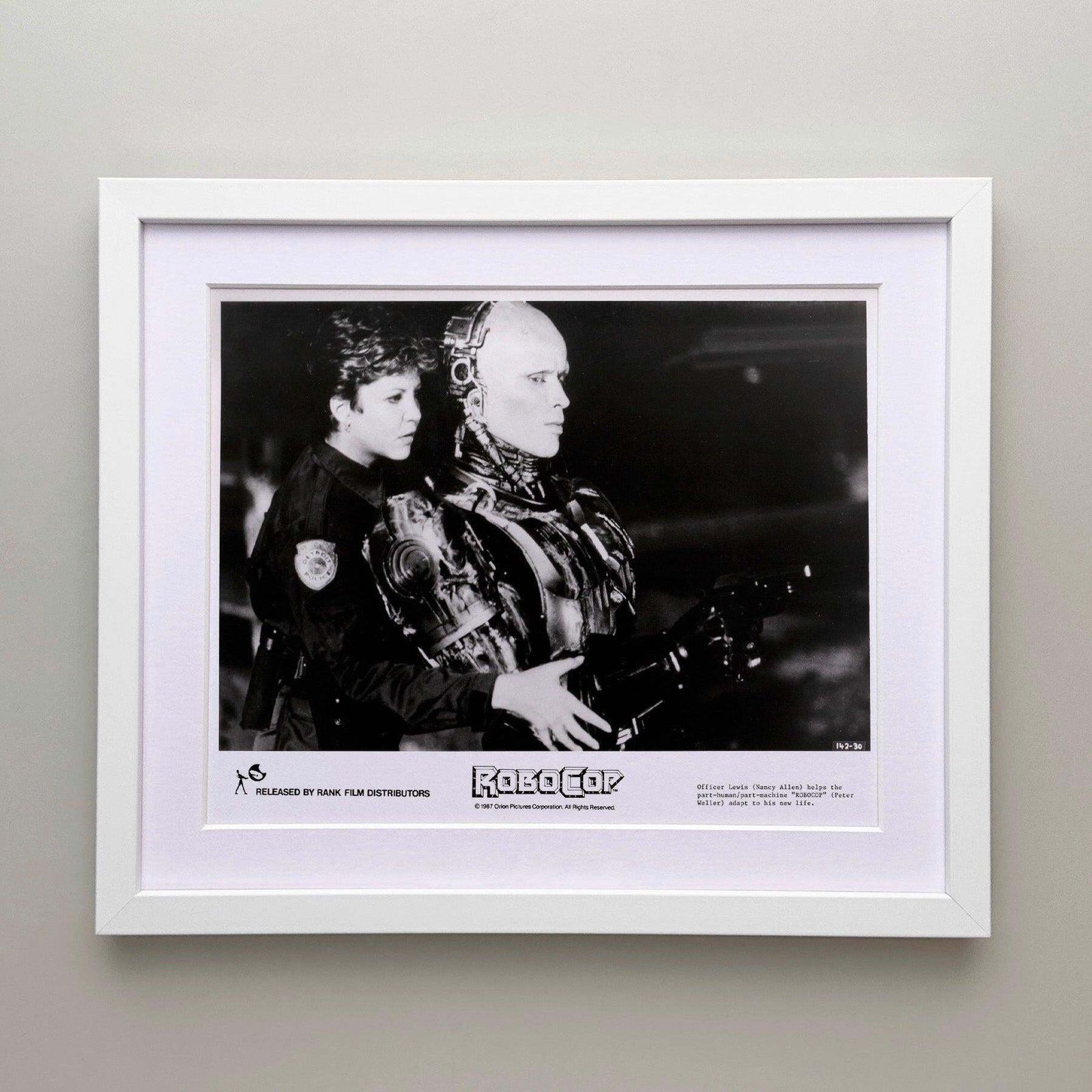 Photo de presse du film Robocop (1987), encadrée photo for sale