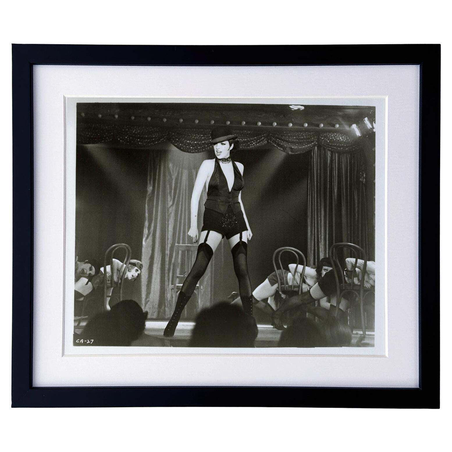 Photographie de presse du film Cabaret (1972), encadrée