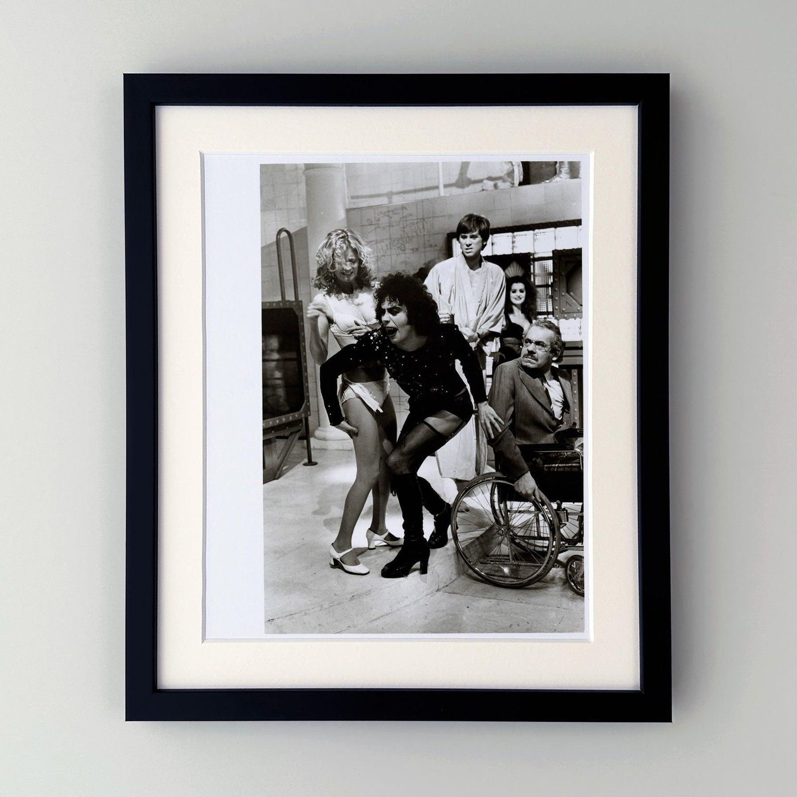 Photo de presse du film The Rocky Horror Picture Show, 1975, encadrée photo furniture