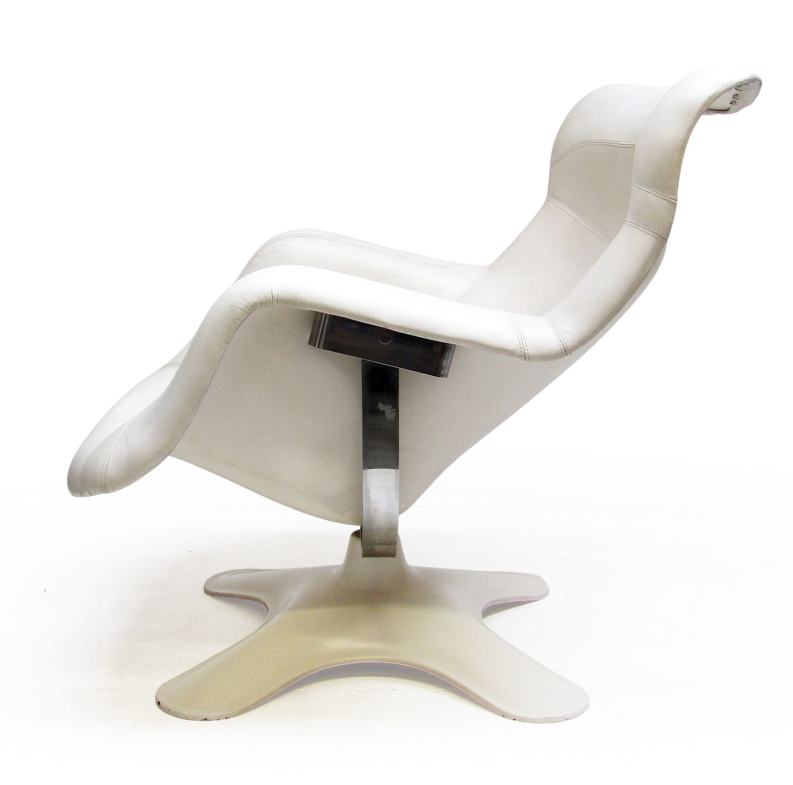 1960s Karuselli Lounge Chair In Ivory Leather By Yrjö Kukkapuro For Avarte photo 7500.0