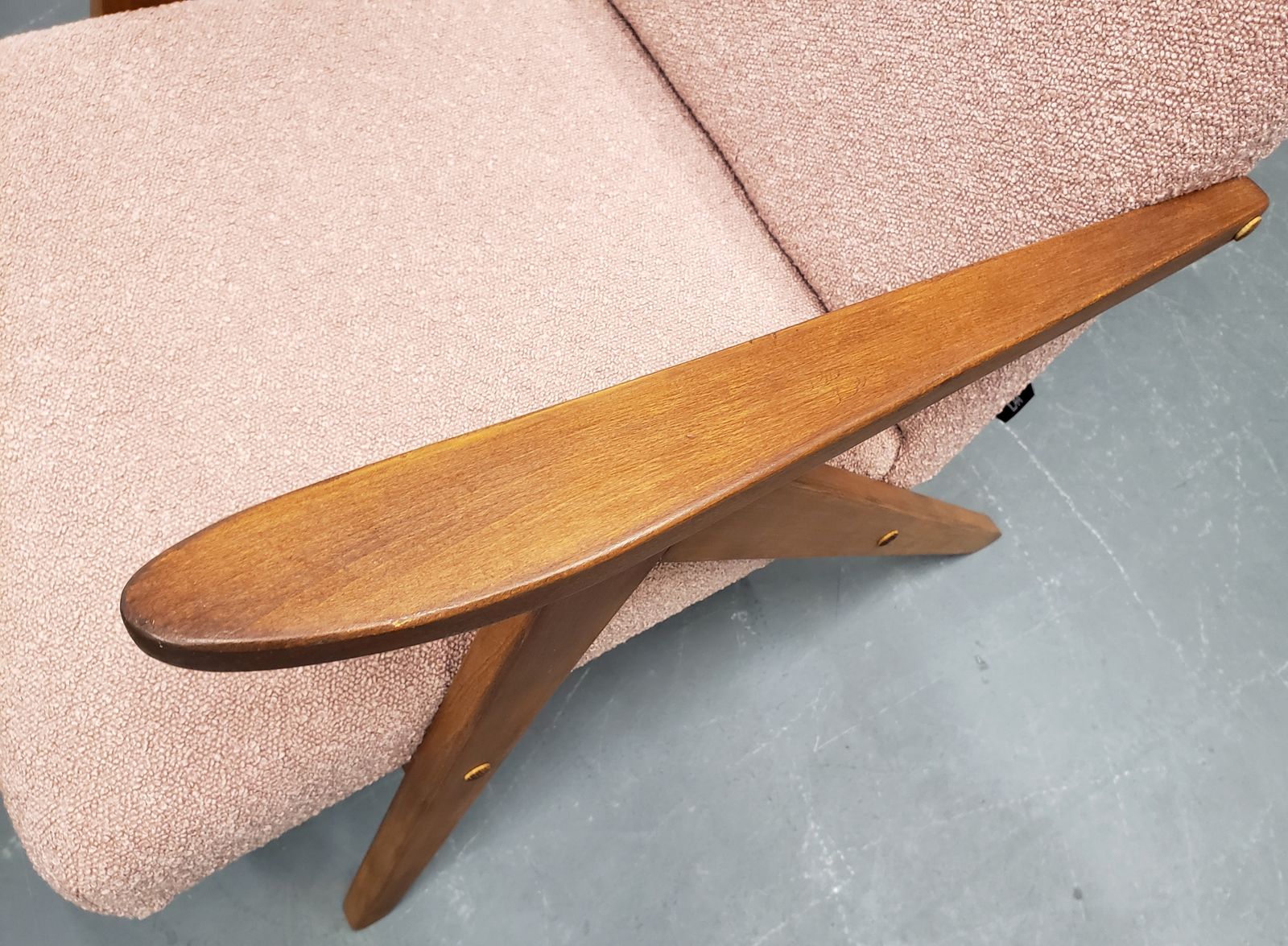 Mid Century Easy Chair Model B   310 Var In Pink Boucle photo vinterior