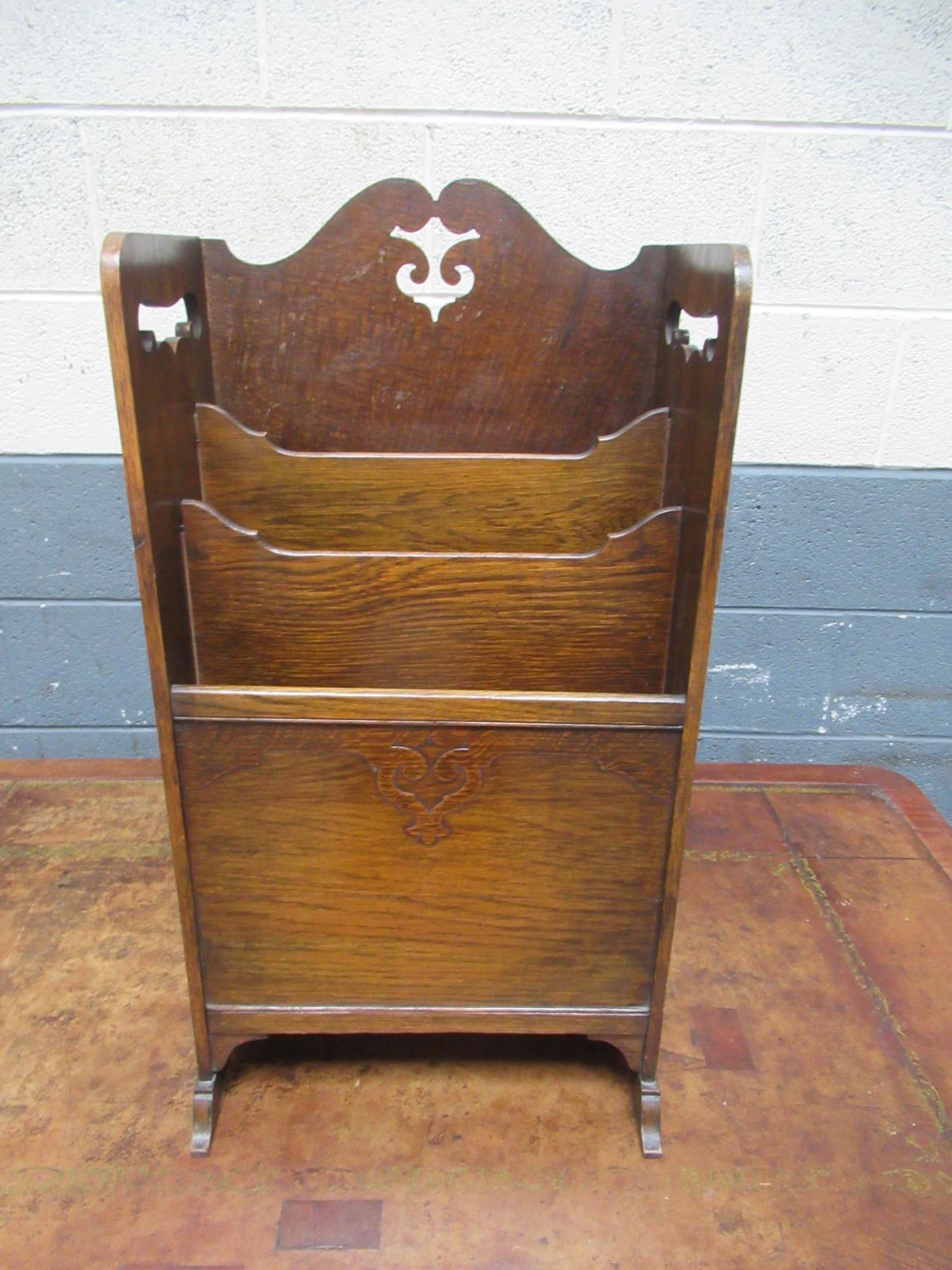 A  1920s Oak Magazine    Rack, Vintage photo furniture
