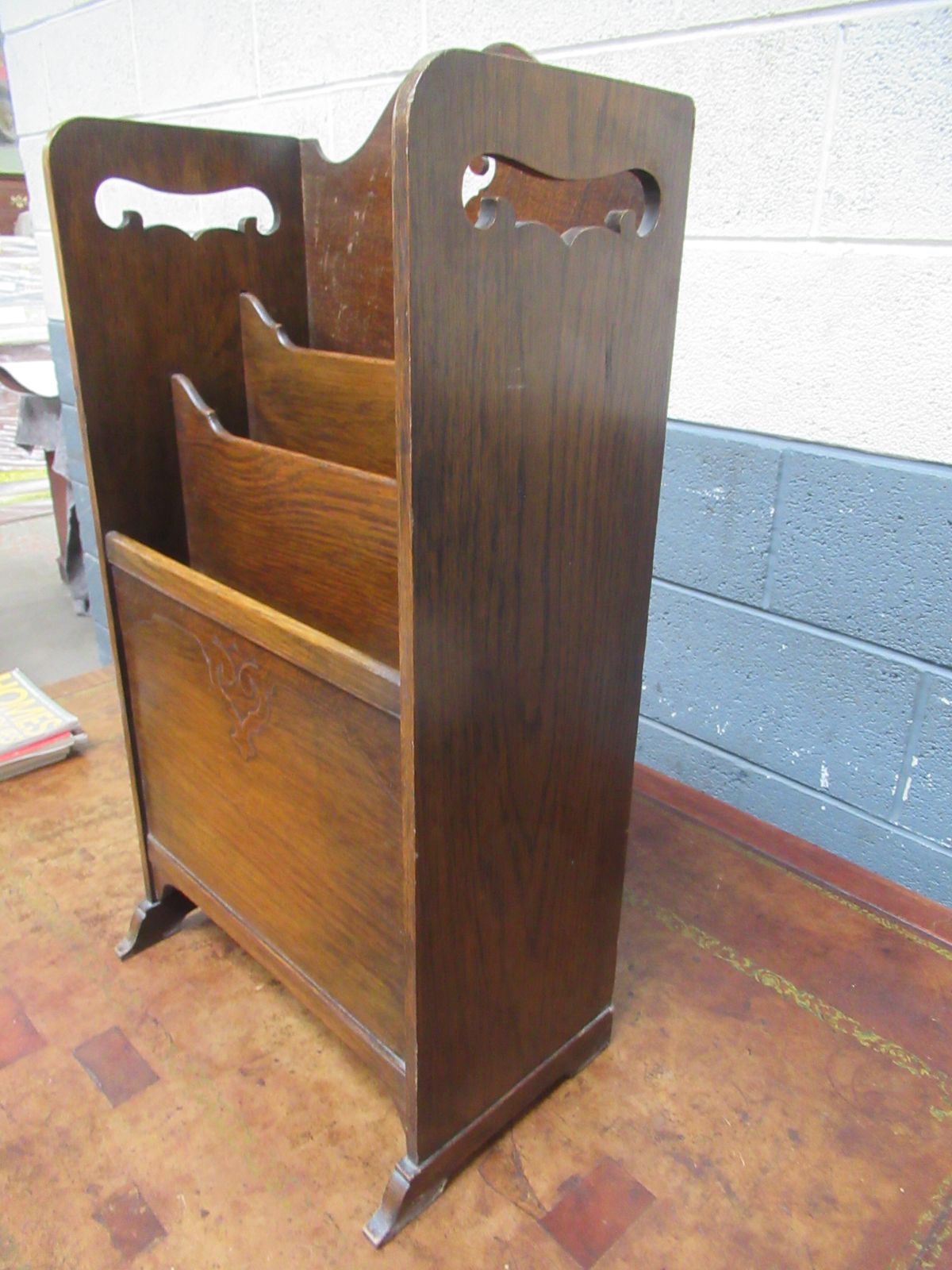 A  1920s Oak Magazine    Rack, Vintage photo for sale