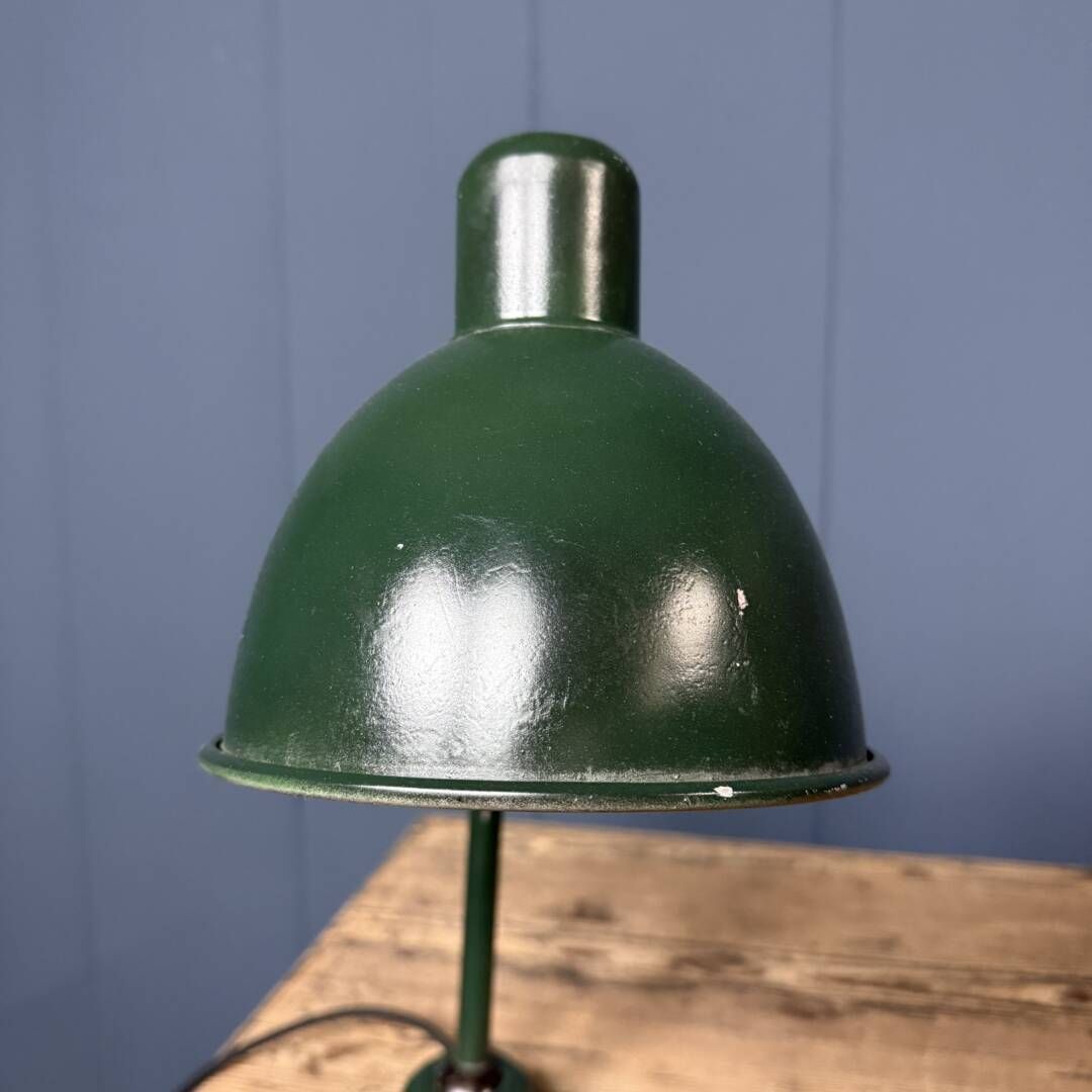 photo for sale Donkergroene Bauhaus Bureaulamp, Jaren 1930