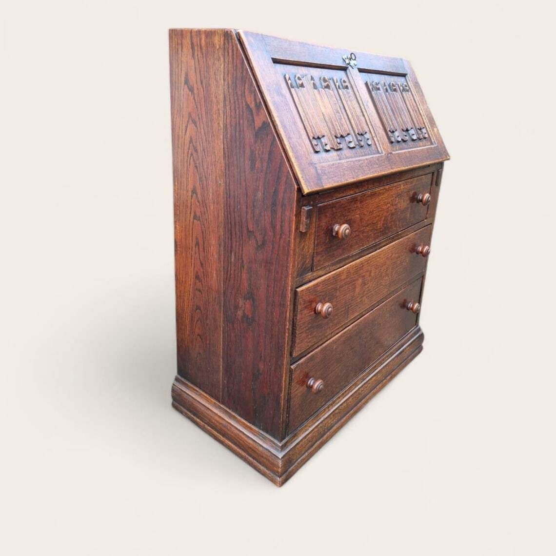 Vintage Oak Bureau Writing Desk / Traditional English Style / C.1940 photo vinterior