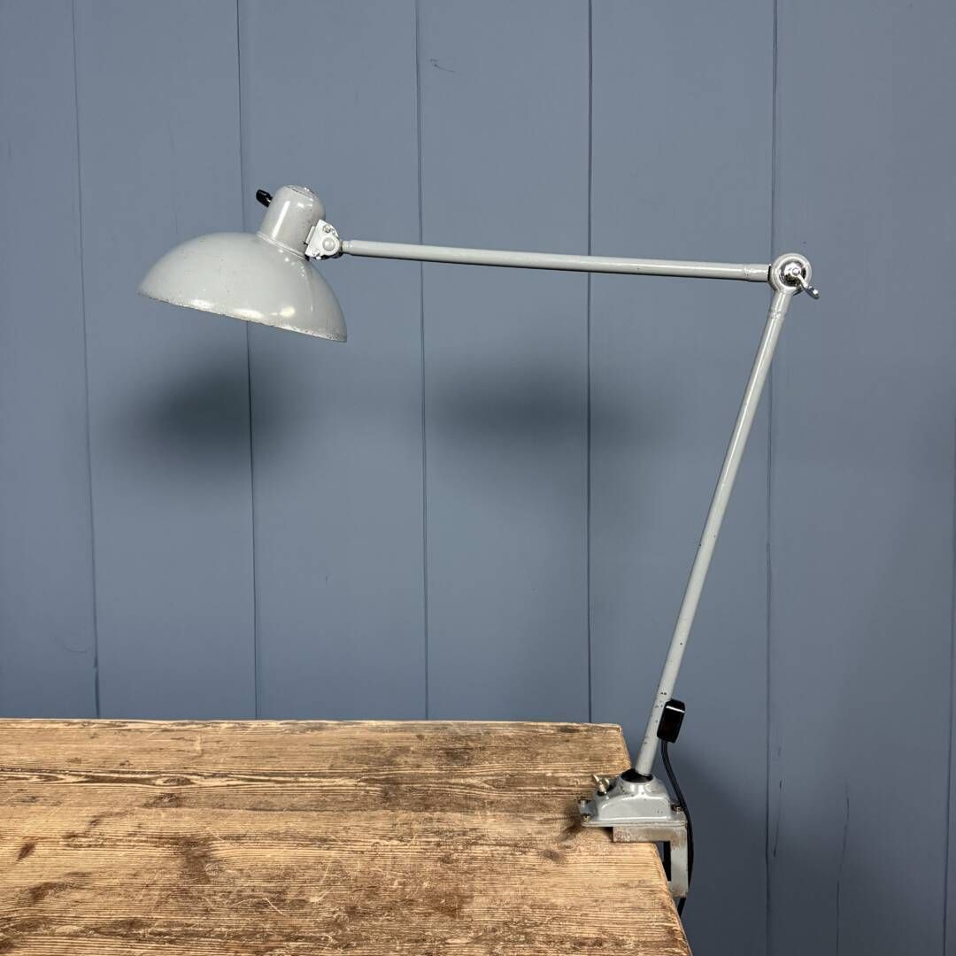 Grijze Twee Armige Kaiser Idell Klemlamp Model 6726