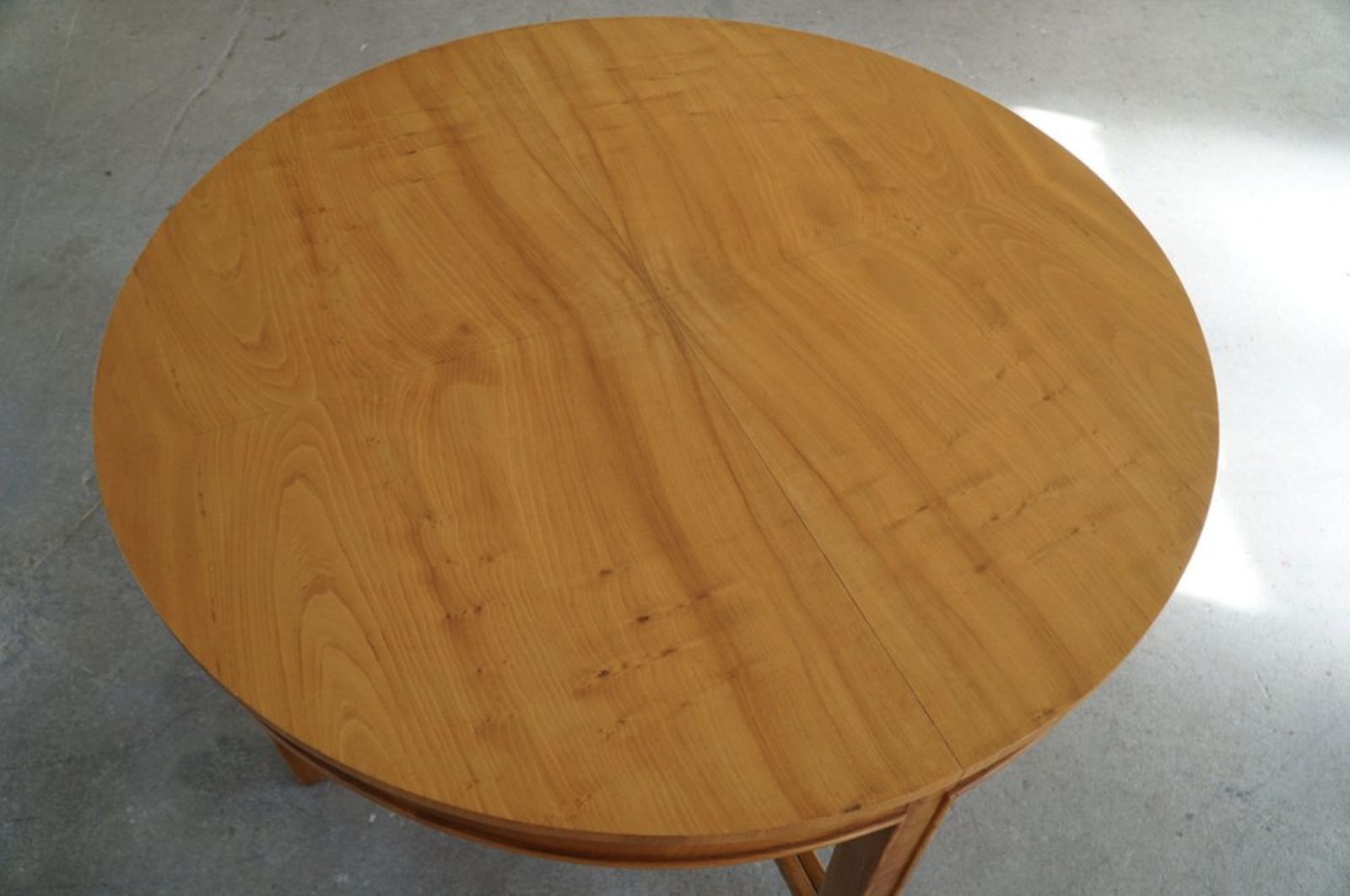 Round Dining Table In Elm Wood With Four Extensions, Danish Cabinetmakre 1950s photo buy