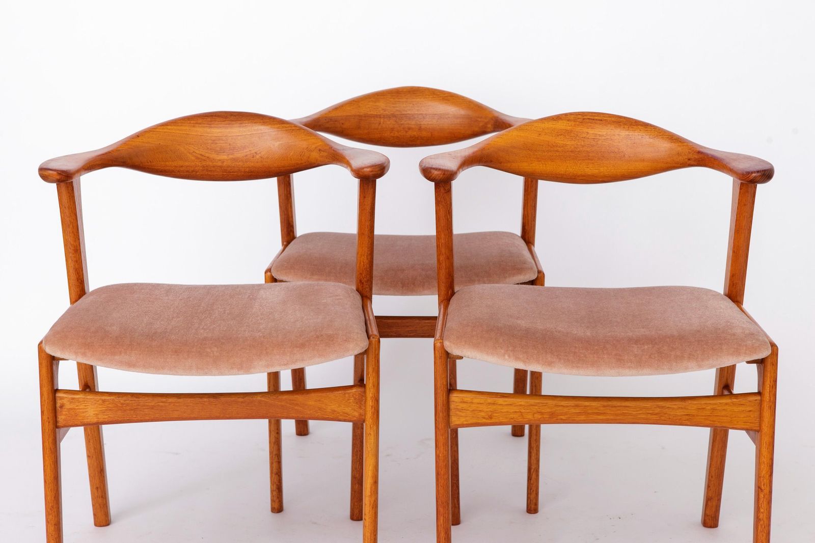 Set Of 4 Erik Kirkegaard Chairs Model 49, Danish Mid Century Modern Teak Dining Chairs, 1960s Høng Stolefabrik photo furniture