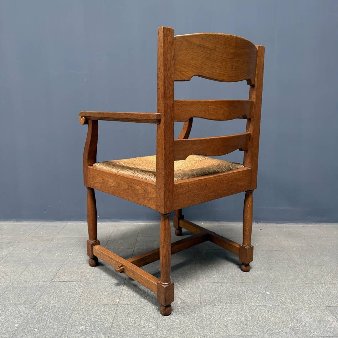 photo buy Set Van Twee Nederlandse Eikenhouten Fauteuils Met Vaste Zitkussens