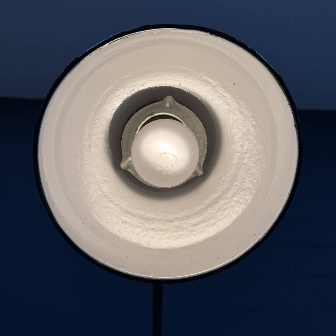 photo buy Vroeg Model Rademacher Wandlamp Met Grote Kap