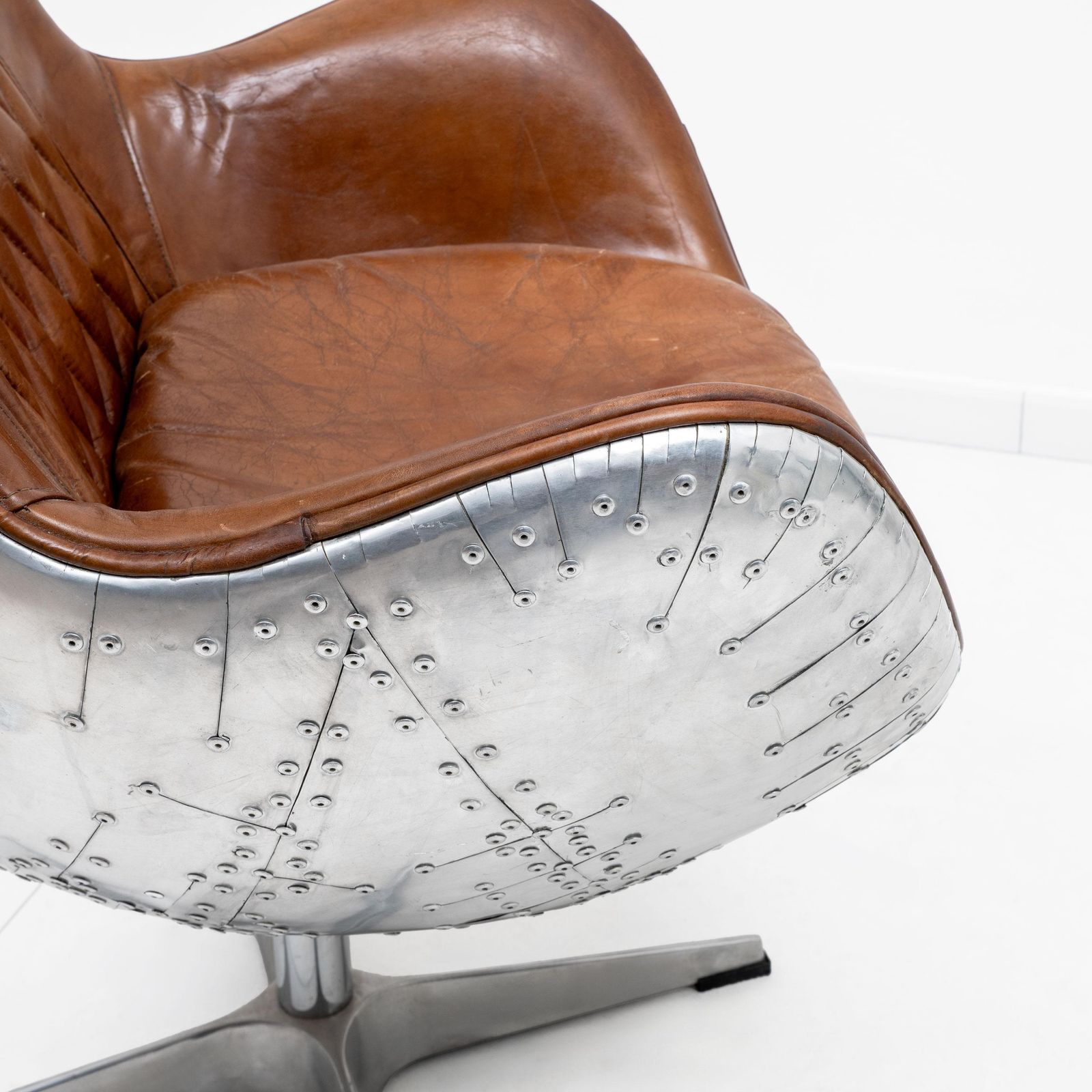 Mid Century Aviator Tomcat Egg Chair, Leather And Metal, 1970s photo buy
