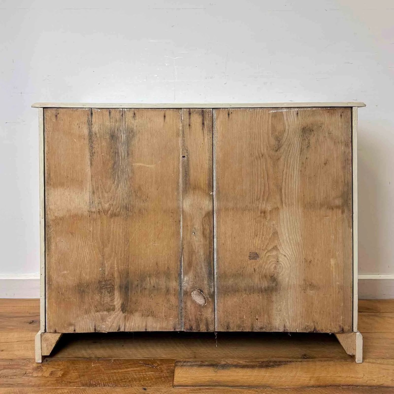 Furniture Painted Antique Pine Chest Of Drawers With Leaf Decoration photo