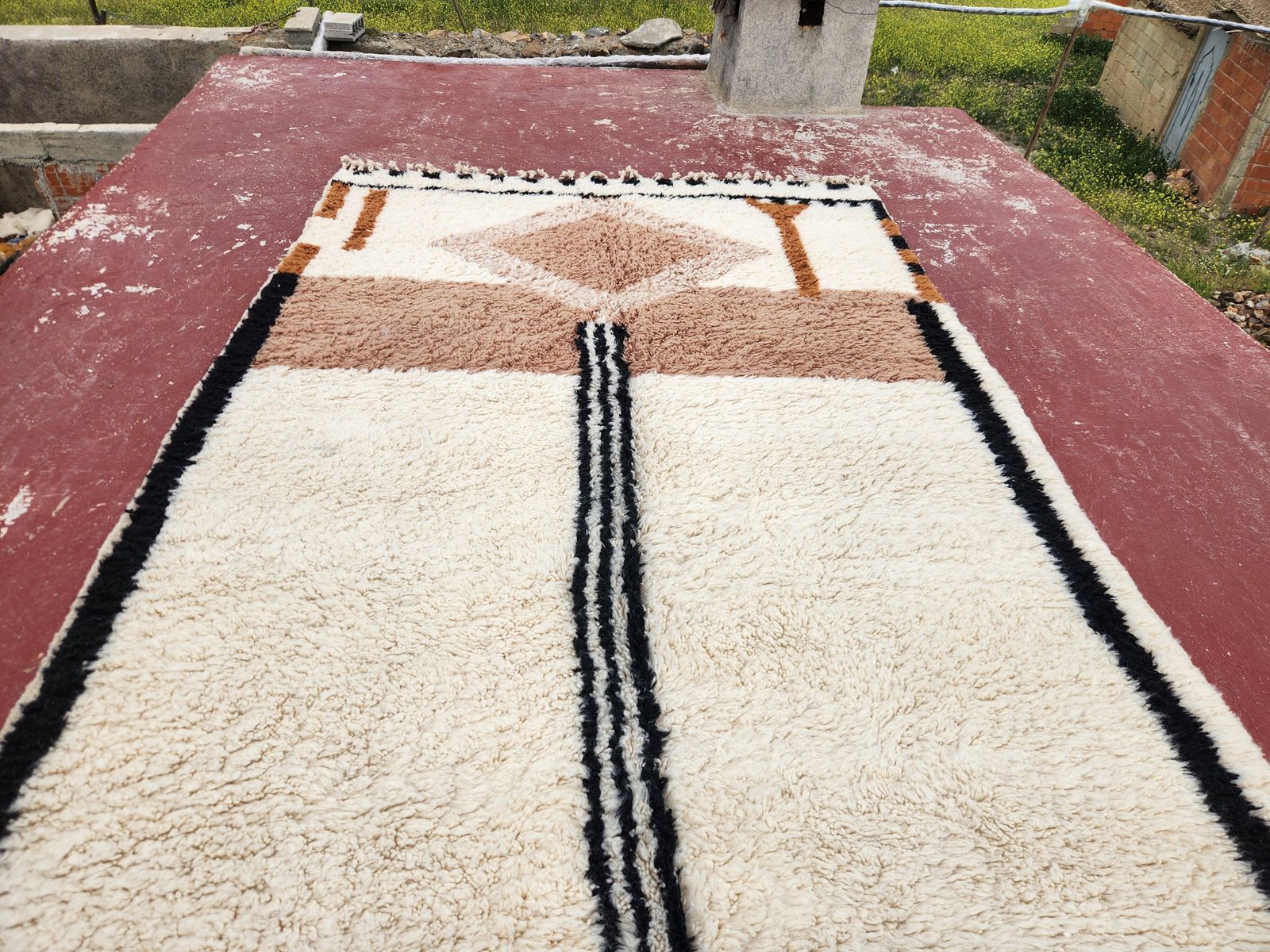 Handcrafted Beni Ouarain Moroccan Rug 300x206cm – Premium Wool Berber Carpet photo vinterior