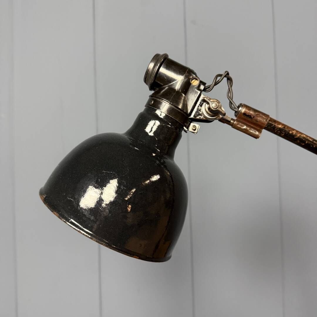 Zwarte Rademacher Tafellamp Met Emaille Kap photo Verlichting