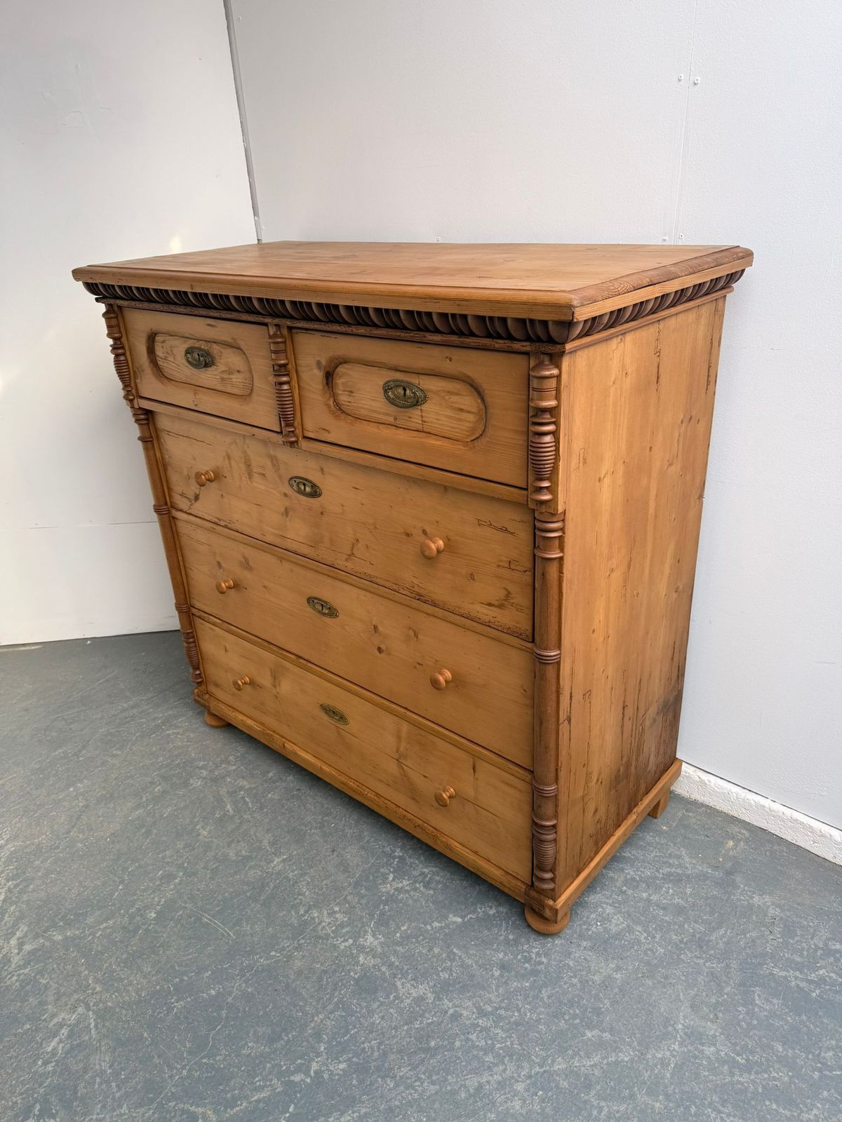 A Huge Pine Genuine Victorian Hungarian 5 Drawer Chest Of Drawers