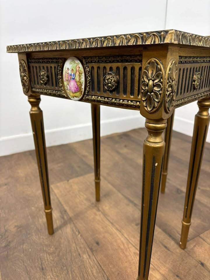 photo vinterior Vintage French Style Nest Of Two Tables