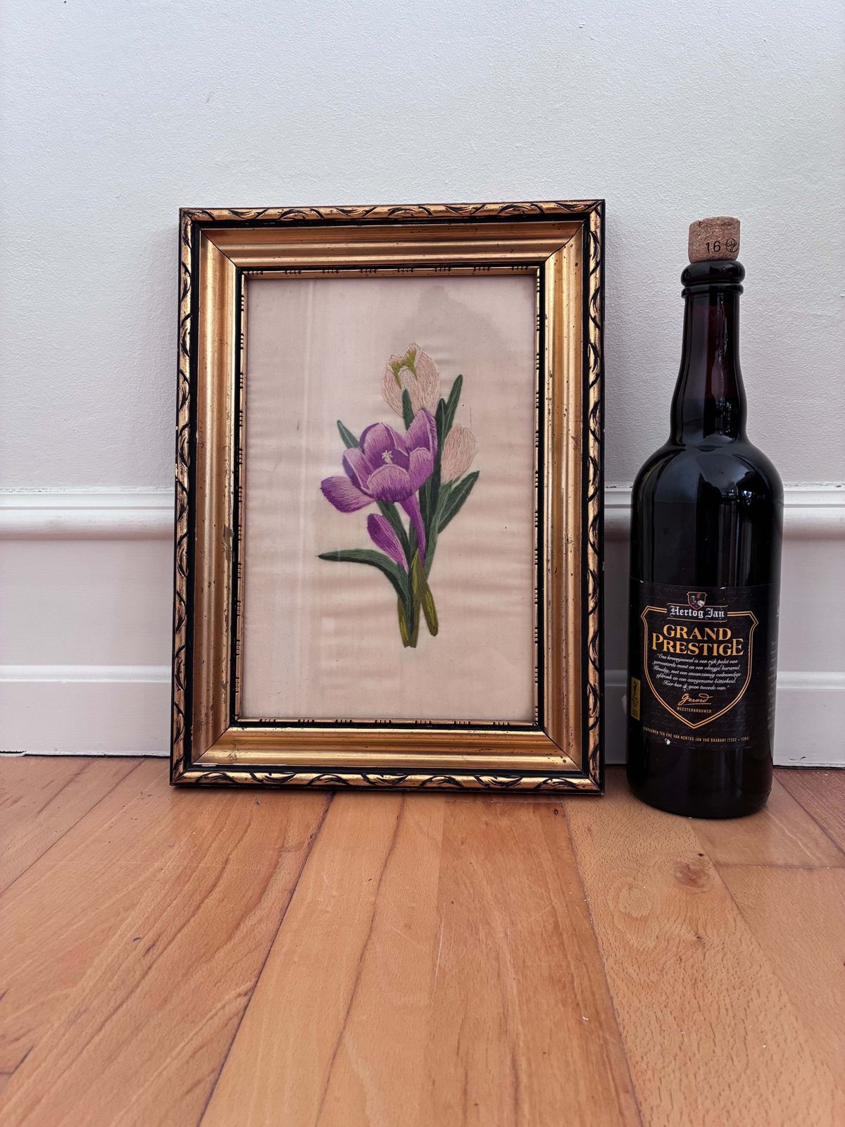 photo buy Set Vintage Flower On Silk Paintings, Embroidery Flower Art