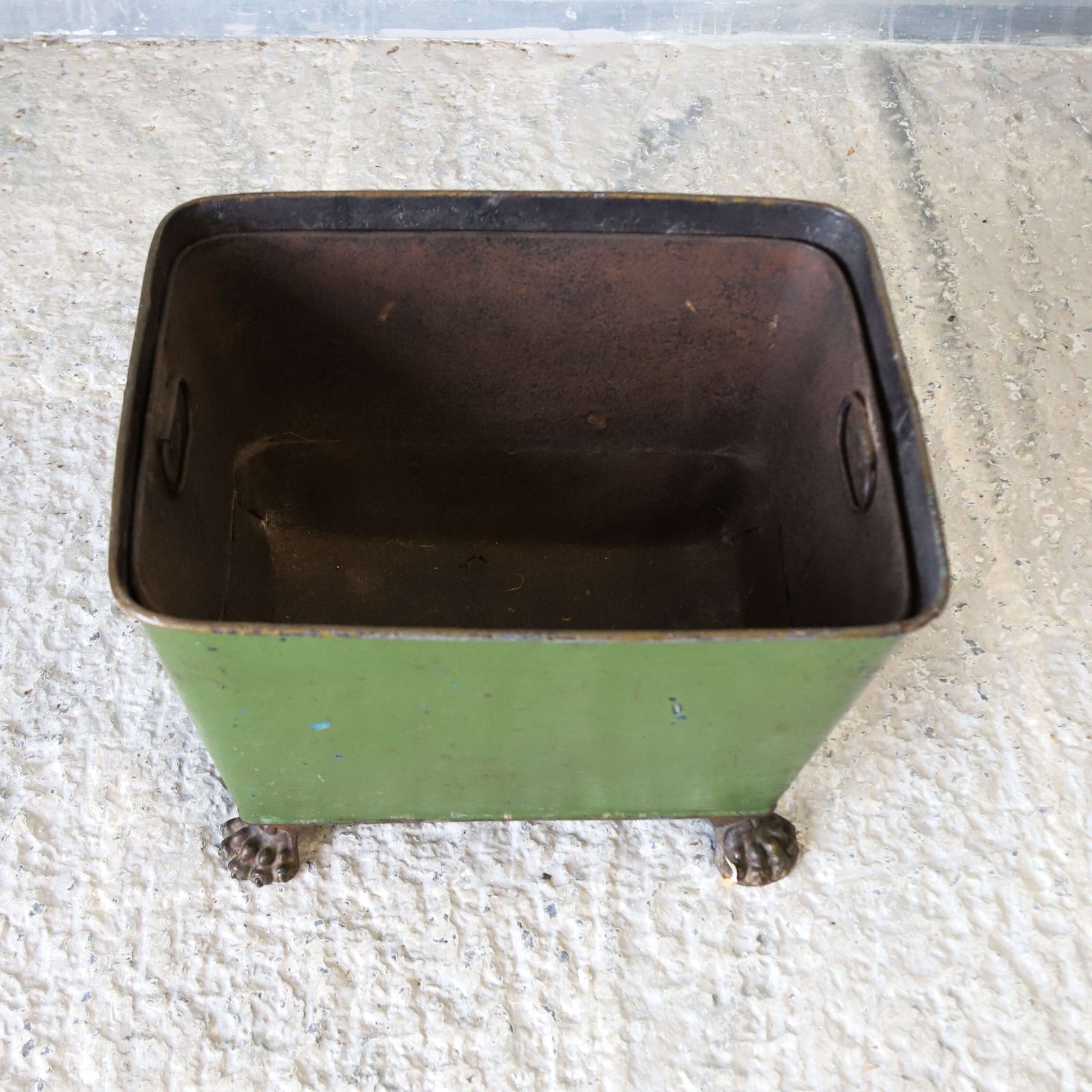 Regency Green‑Painted Log Basket, C.1810 With Lion Mask Handles And Original Liner photo Home Decor