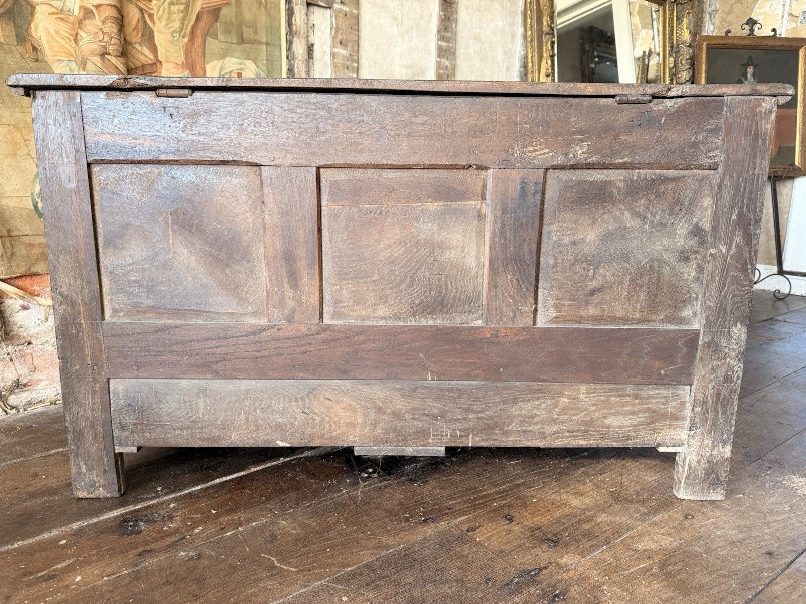 photo vinterior Rare Original  English Antique Geometric George Lll Carved Mule Chest Coffer