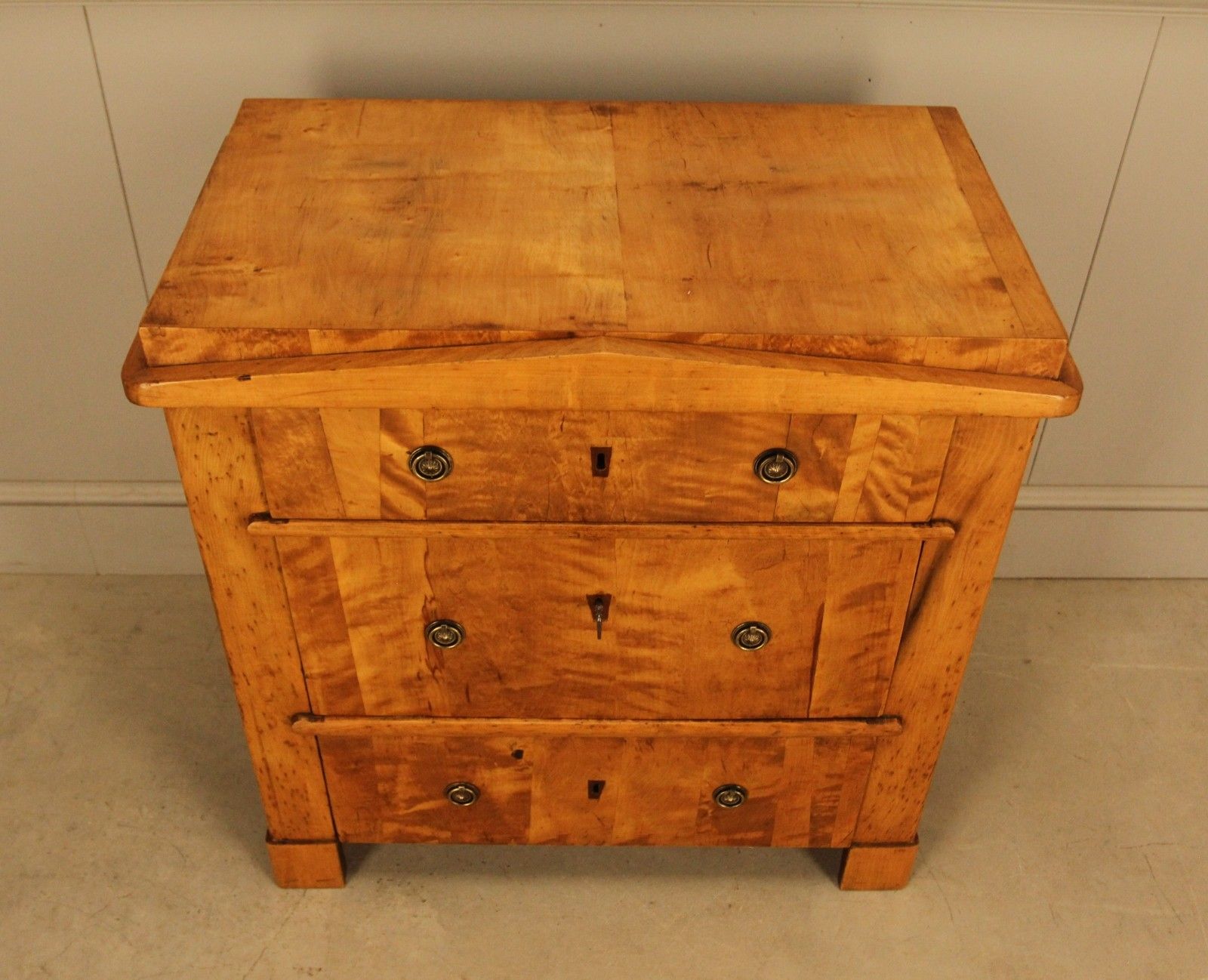 Refined 19th Century Swedish Chest Of Drawers In Birch photo for sale