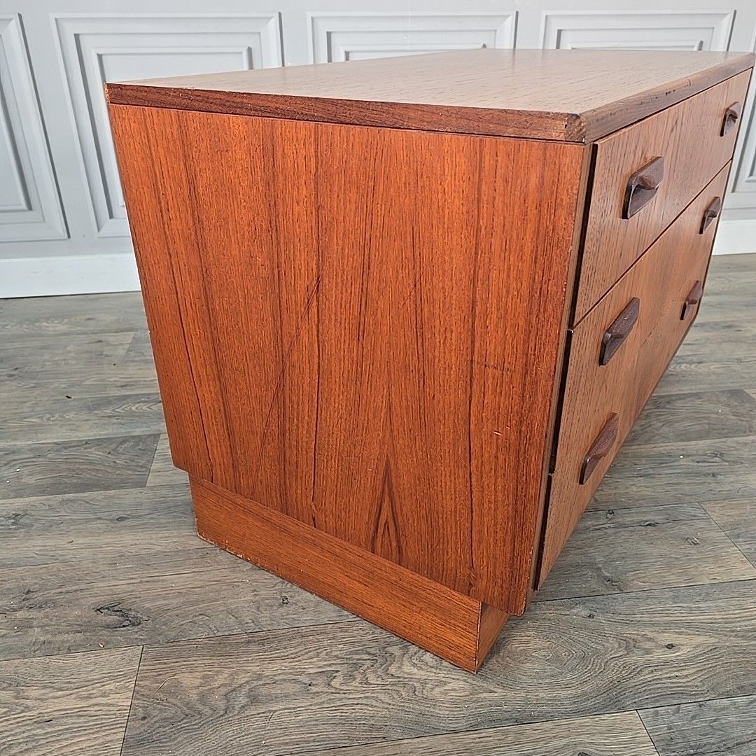 Vintage Chest Of Drawers G Plan Teak Mid Century 3 Drawer Low Retro Wooden Mcm photo vinterior