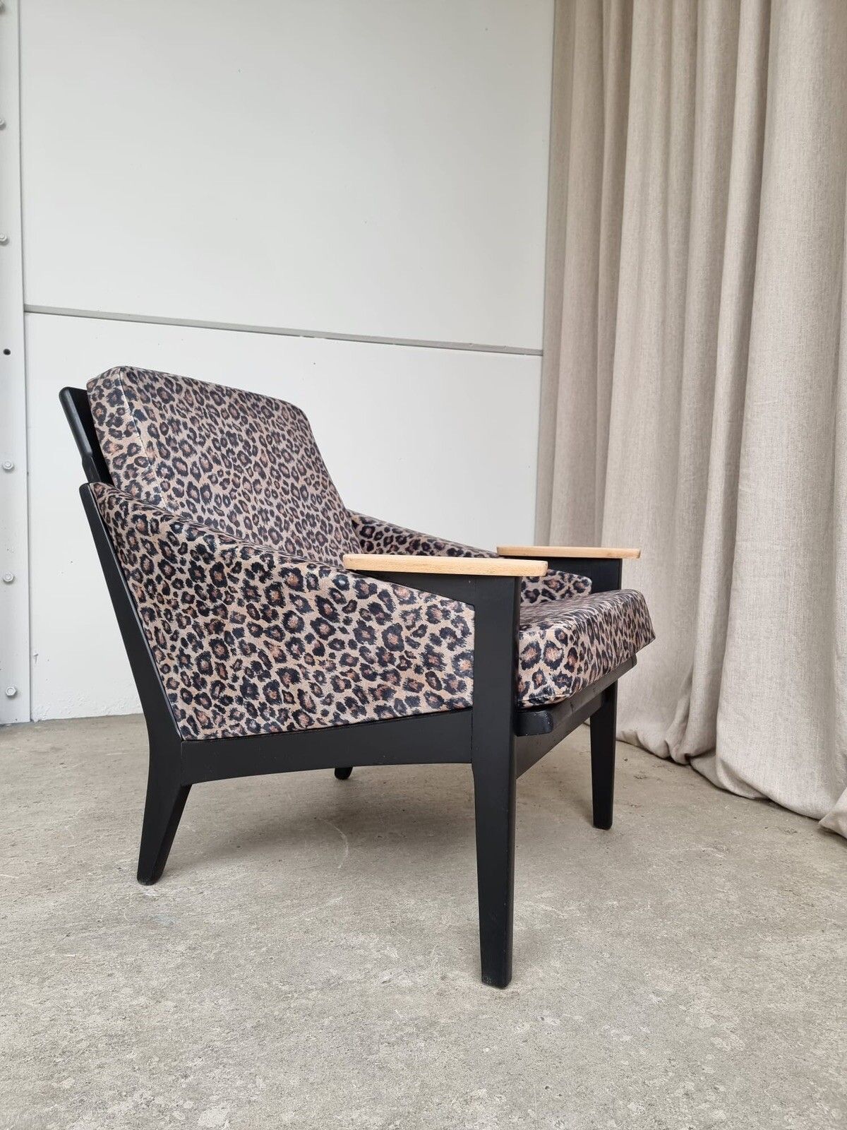 Vtg Mid Century Reupholstered Stonehill Chair Armchair Danish Italian Retro R202 photo Furniture