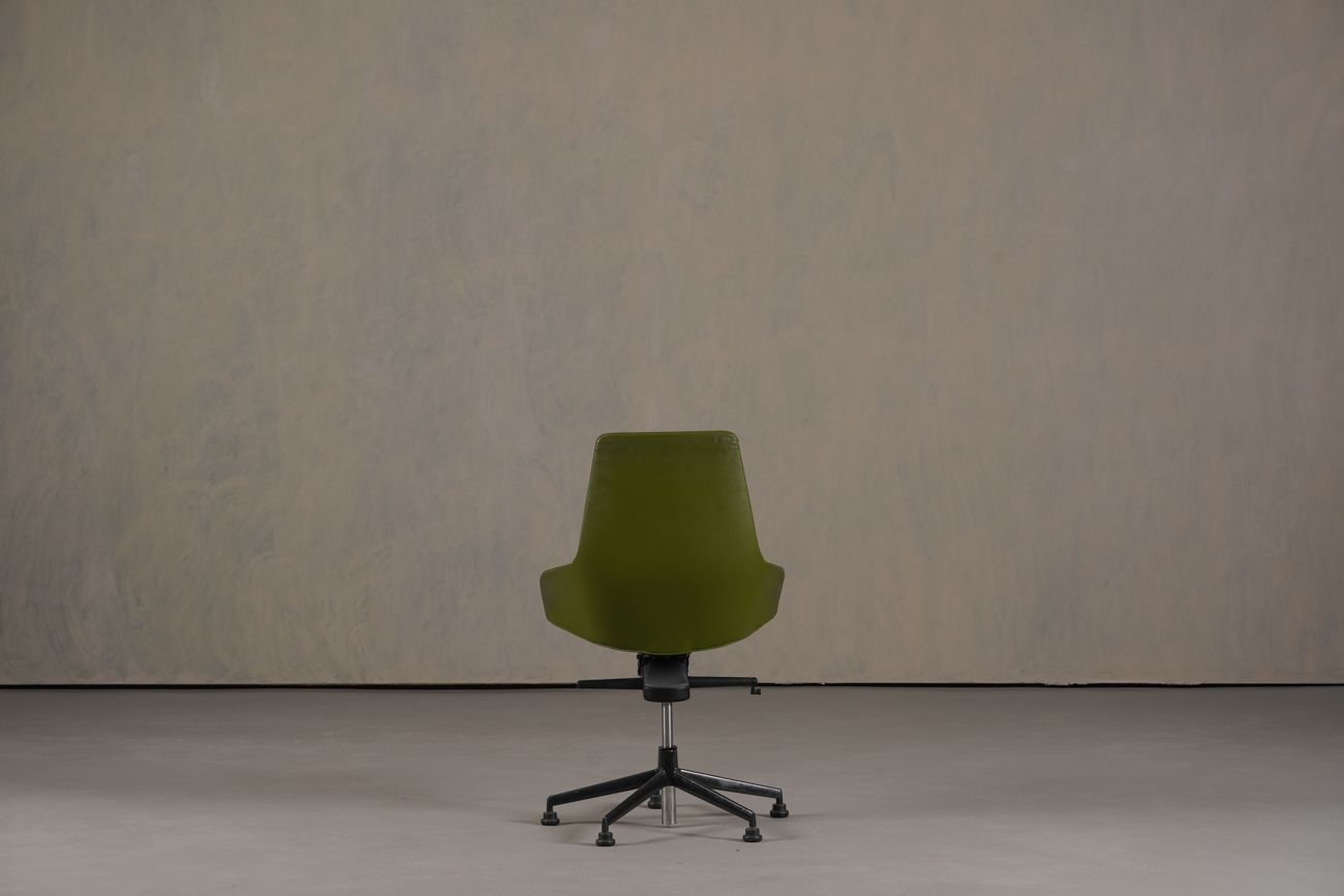 Leather Aston Office Chair By Arper, Italy 2000’s photo 690.0