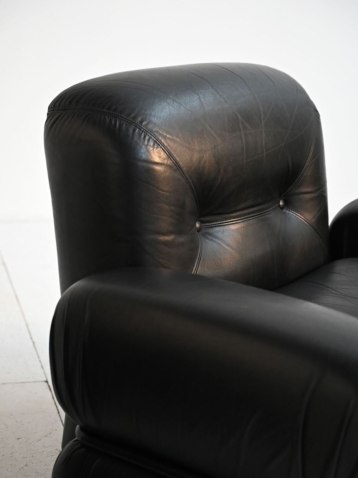 Black Leather And Tubular Steel Armchairs From The 1970s photo 2380.0