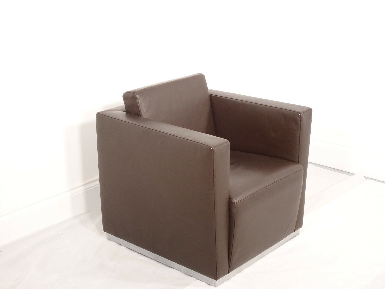 A Set Of Walter Knoll Elton Chairs  In Premium Chocolate Brown Leather photo vintage